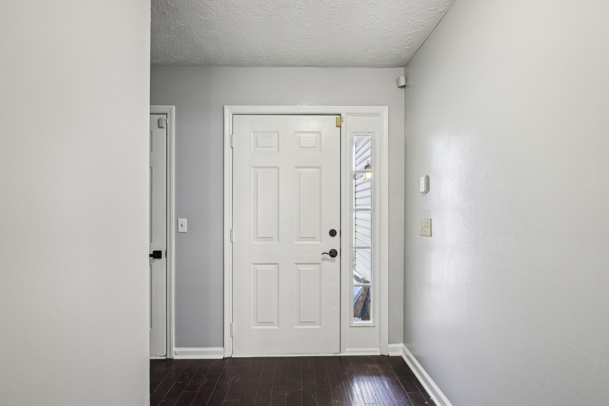 765 Dover Glen Dr Property Photo 6