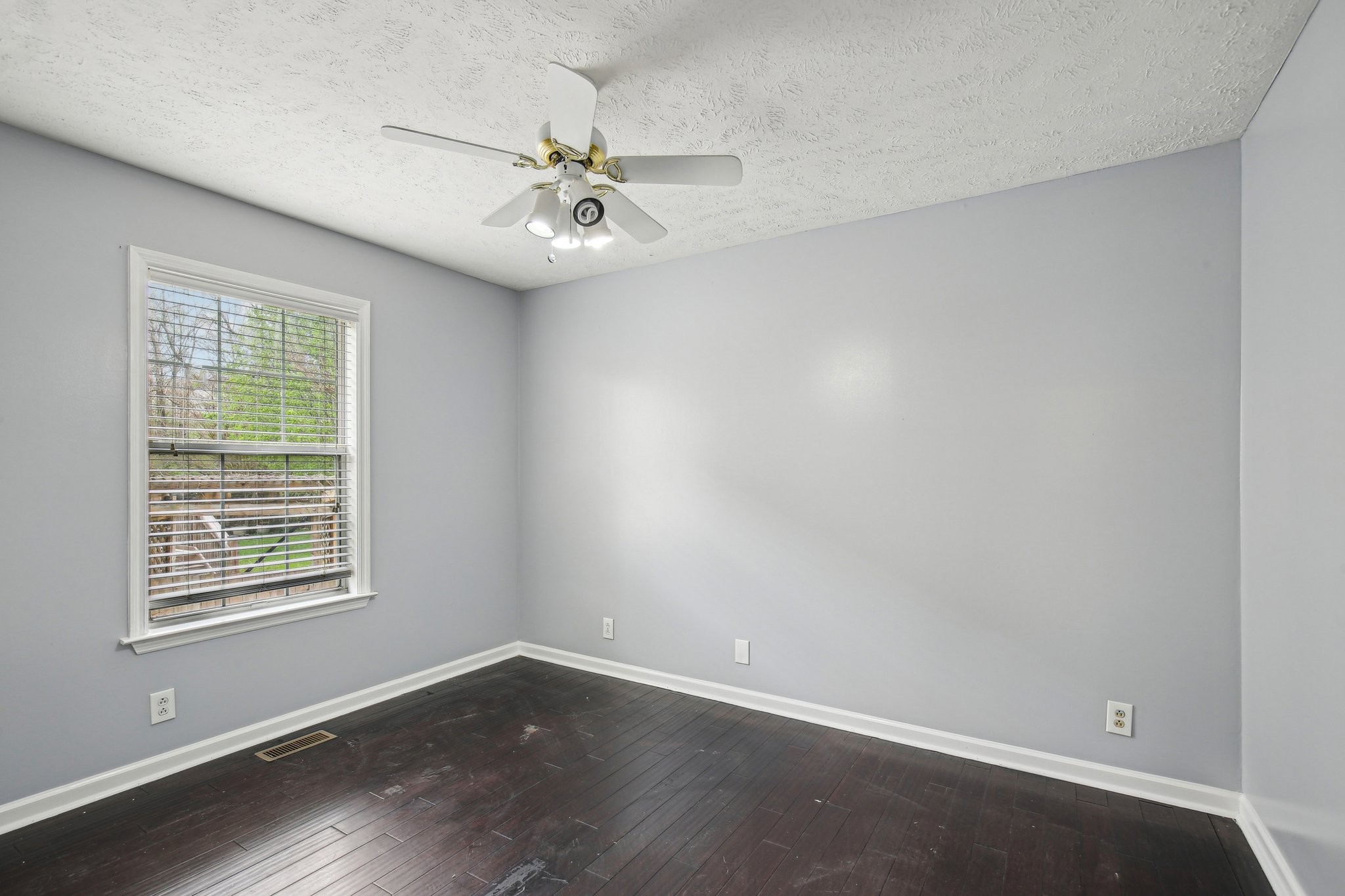 765 Dover Glen Dr Property Photo 25