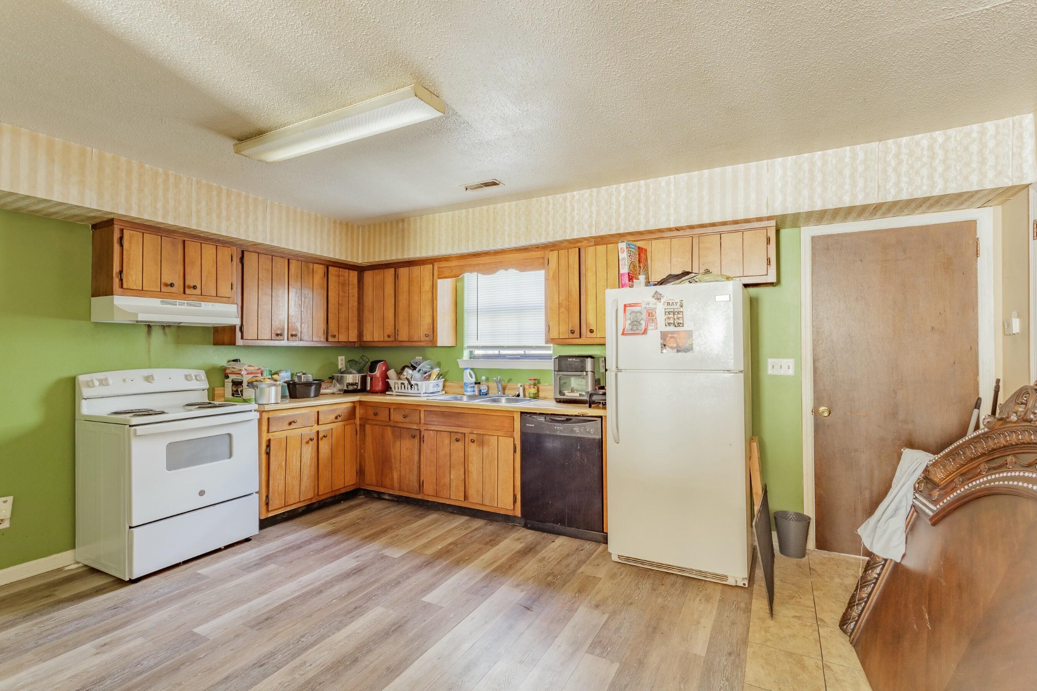 1640 Thrasher Pike Property Photo 4