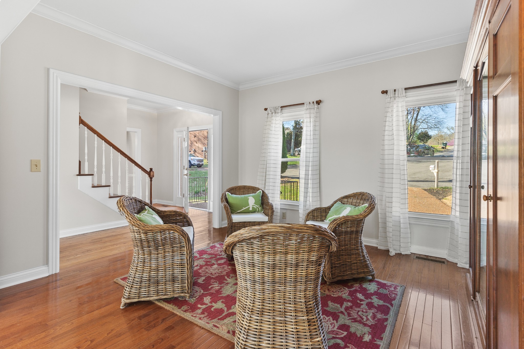 812 Deer Foot Ct Property Photo 6
