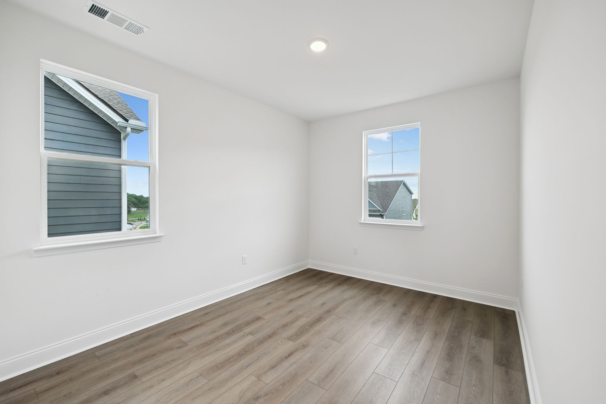 6138 Saxlingham Pl Property Photo 9