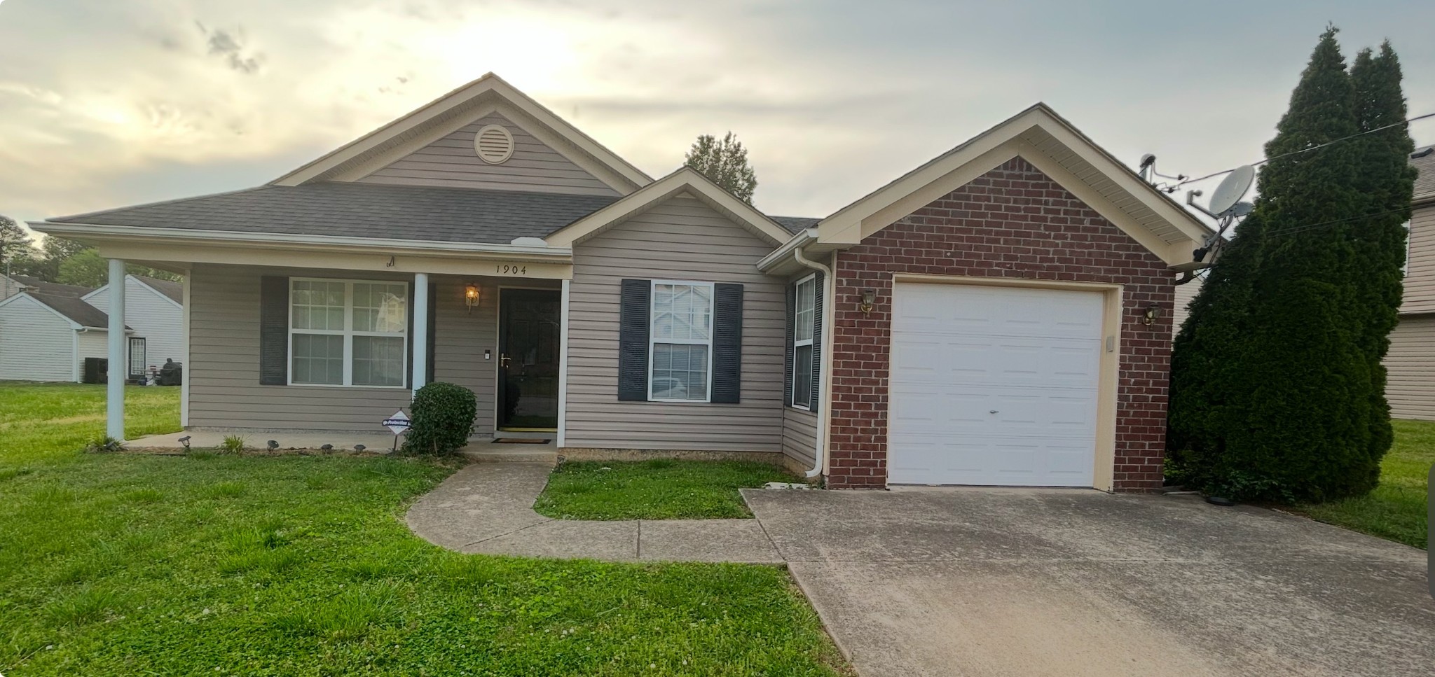 1904 Waveport Pl Property Photo