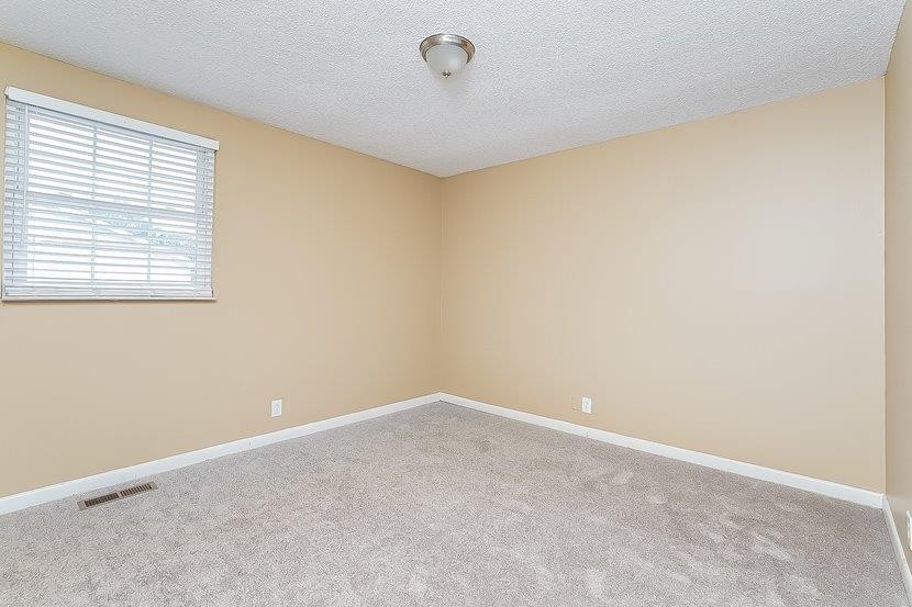3273 Anderson Rd Property Photo 7