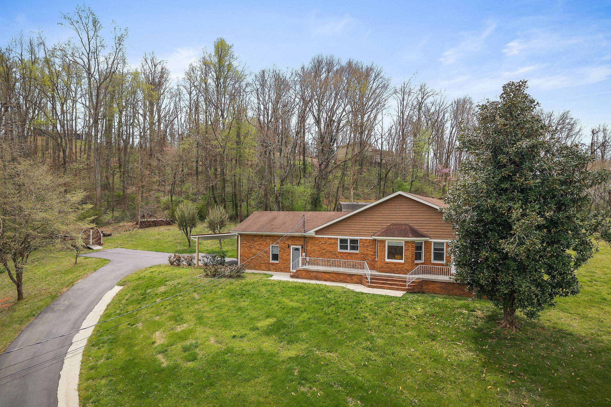 817 Peach Dr Property Photo