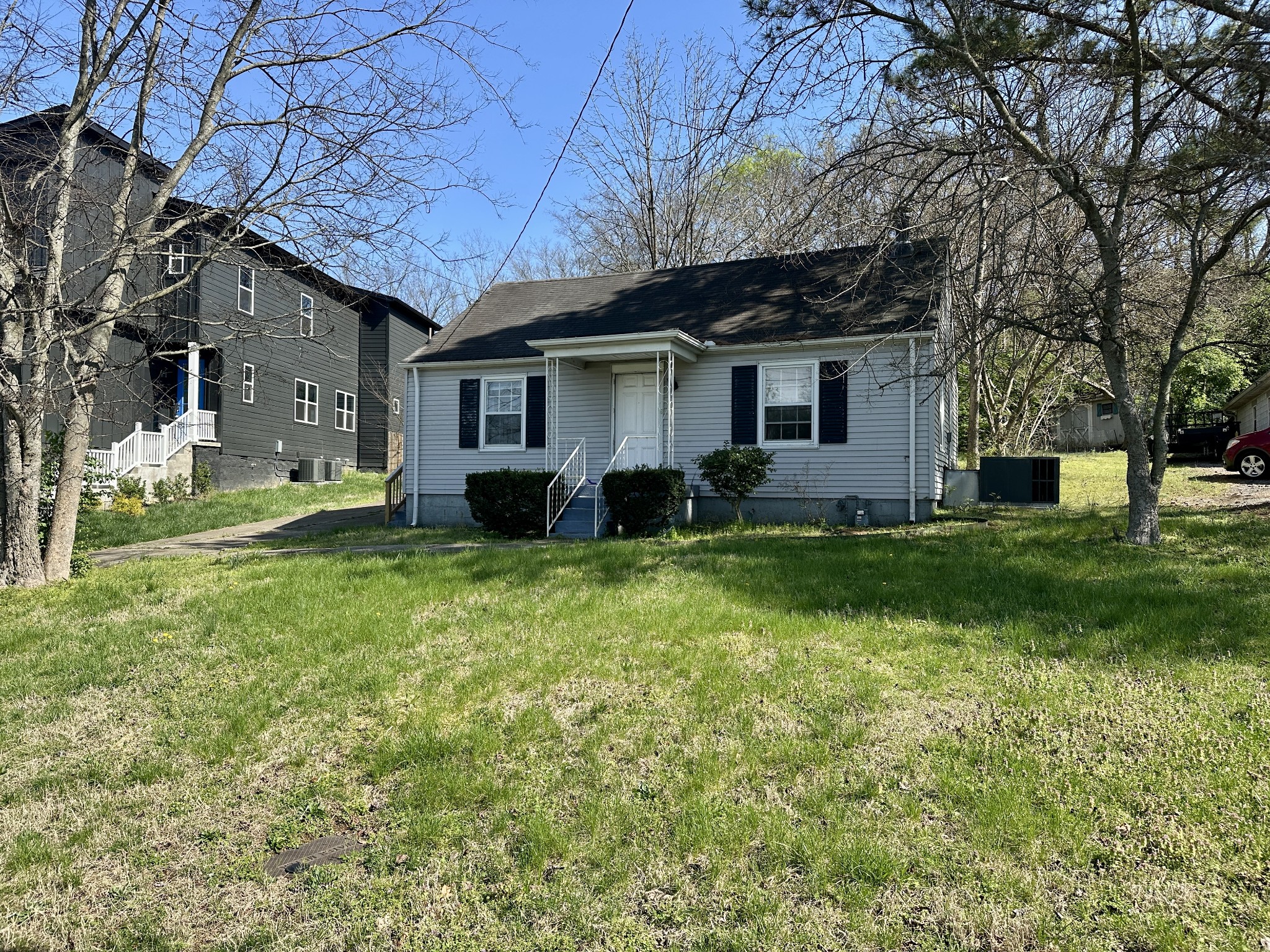 412 E Bend Dr Property Photo