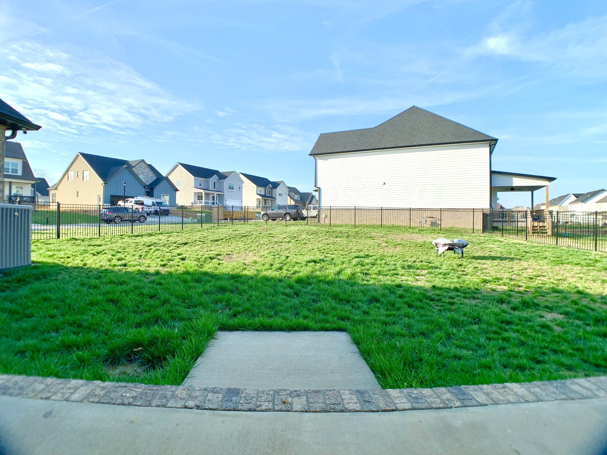 585 Dexter Dr Property Photo 41