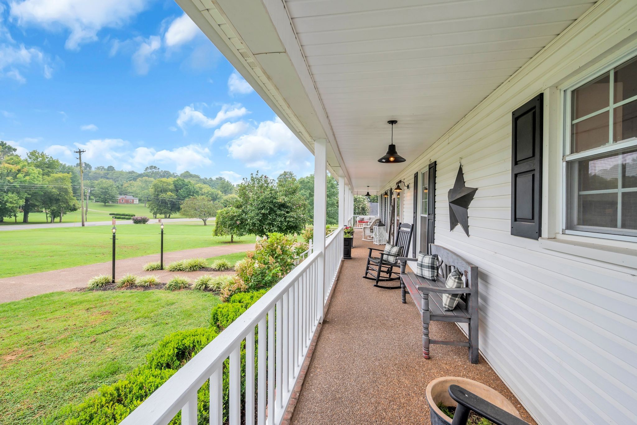 2712 Long Hollow Pike Property Photo 8