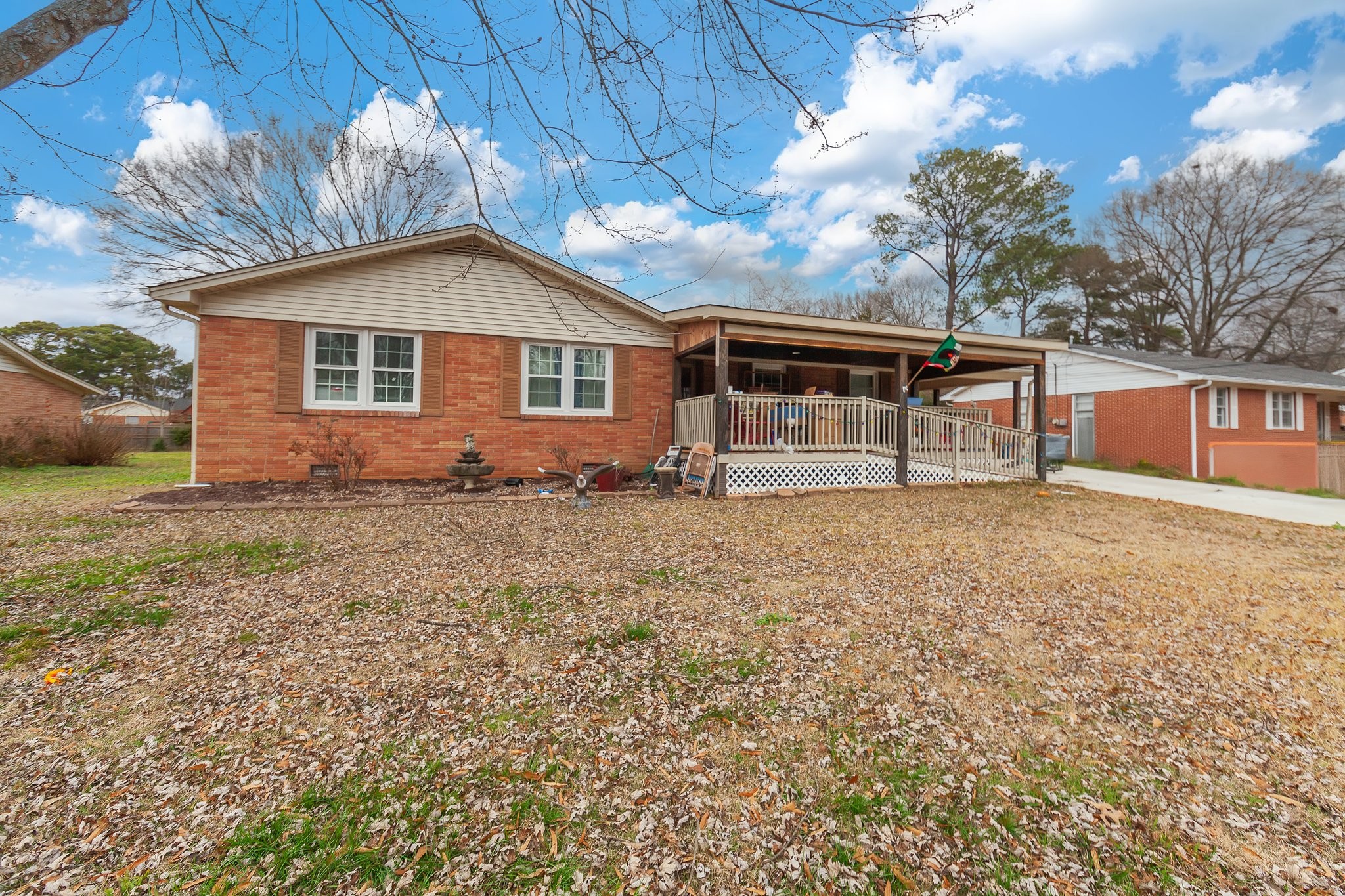 35 Coatsland Dr Property Photo