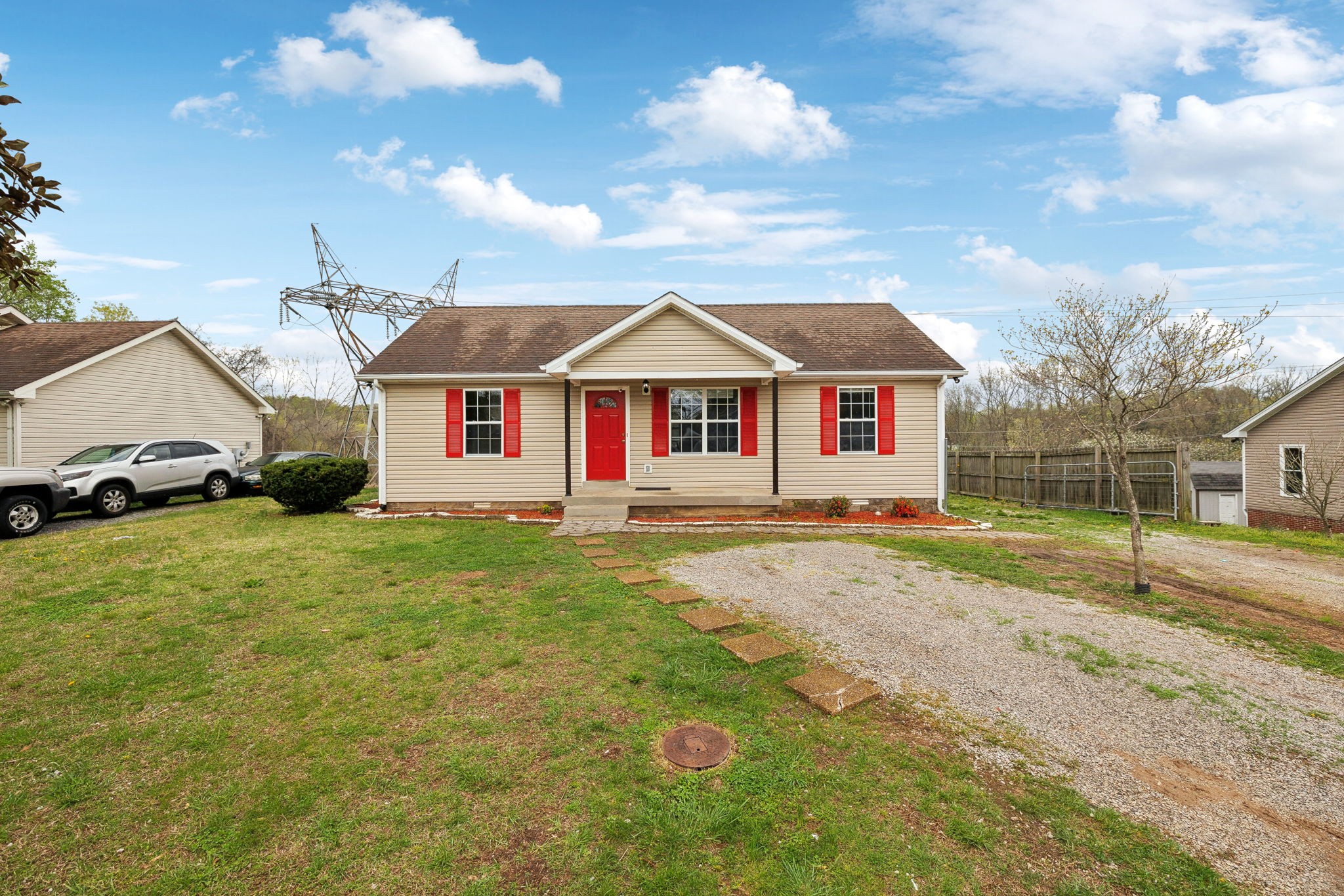 117 Sloan Dr Property Photo