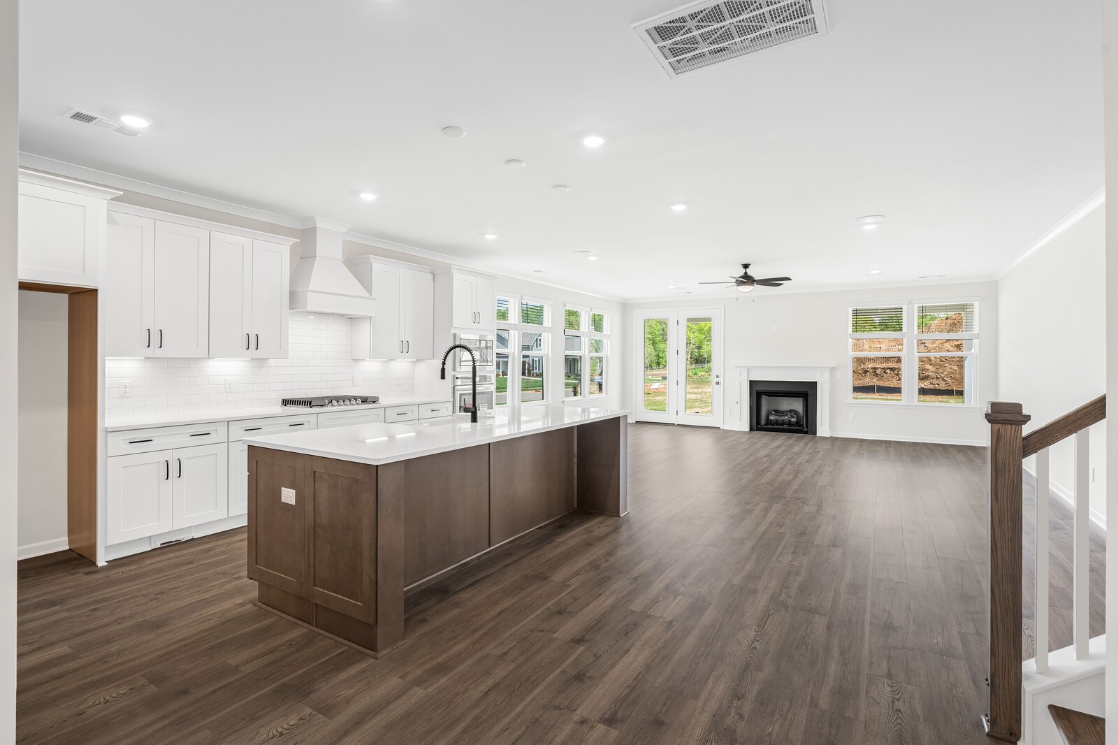 7455 Atwater Cir Property Photo 14