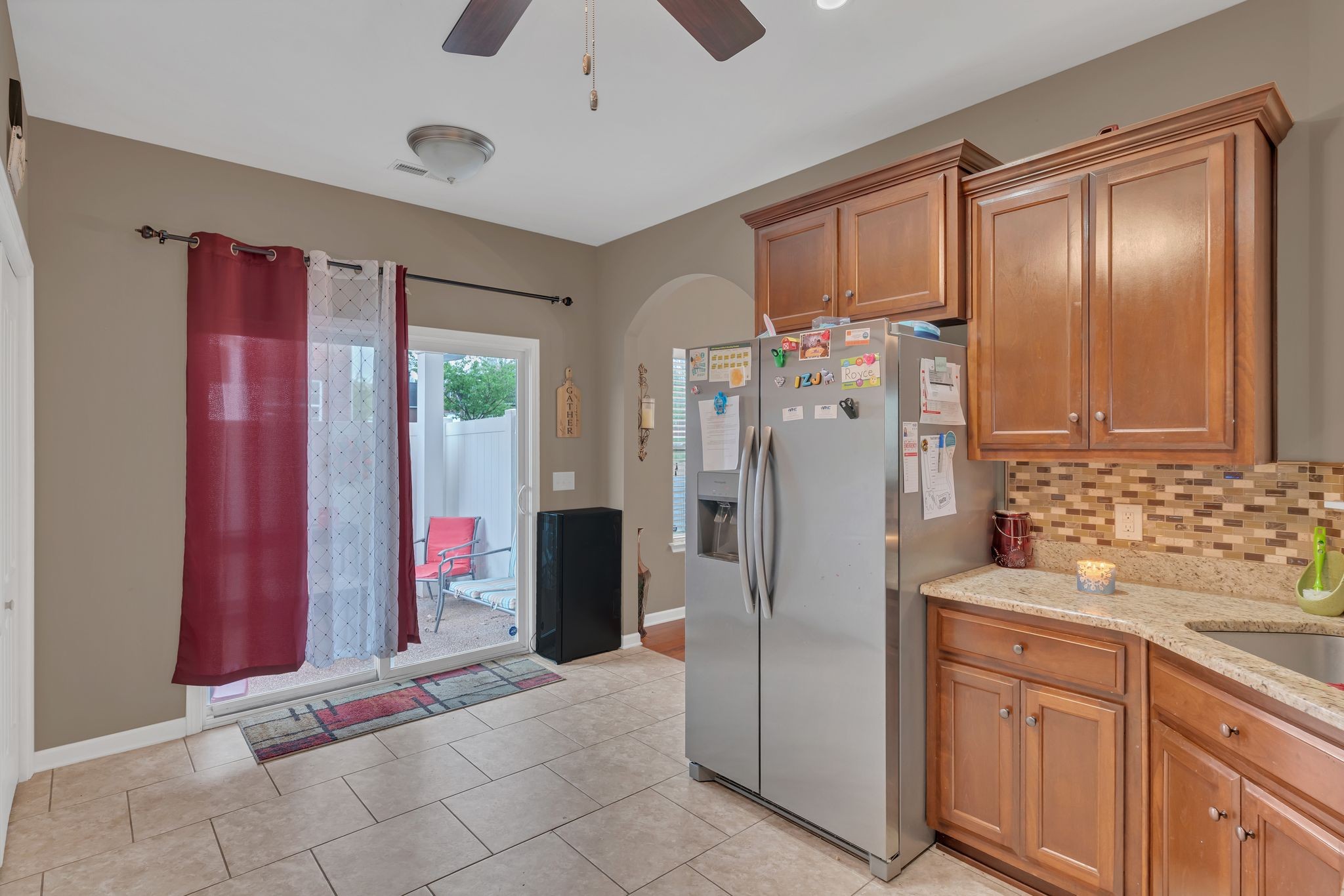 100 Abbey Ln Property Photo 12