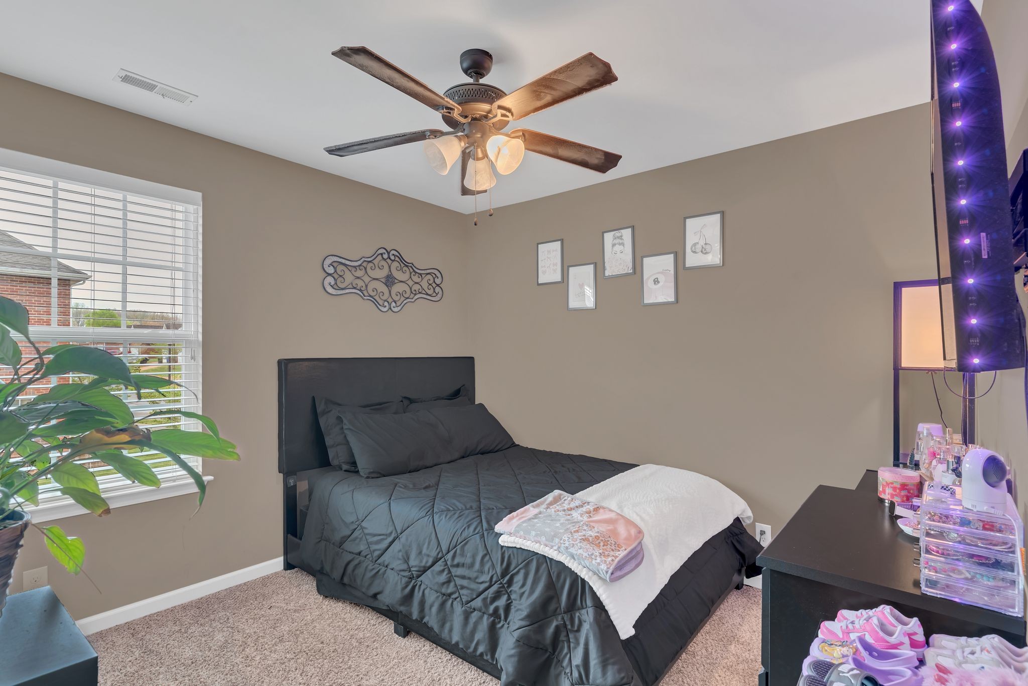 100 Abbey Ln Property Photo 19