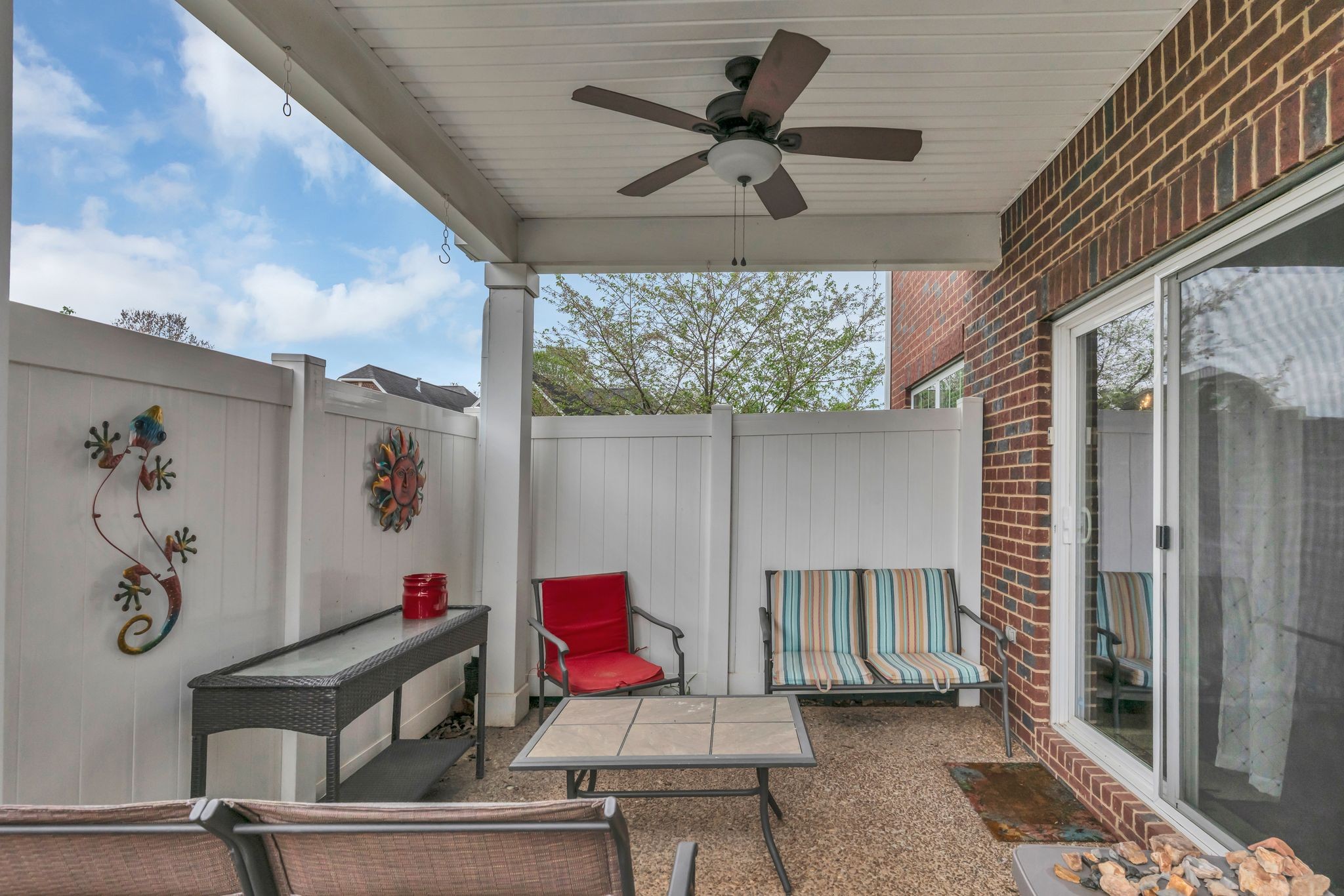 100 Abbey Ln Property Photo 26