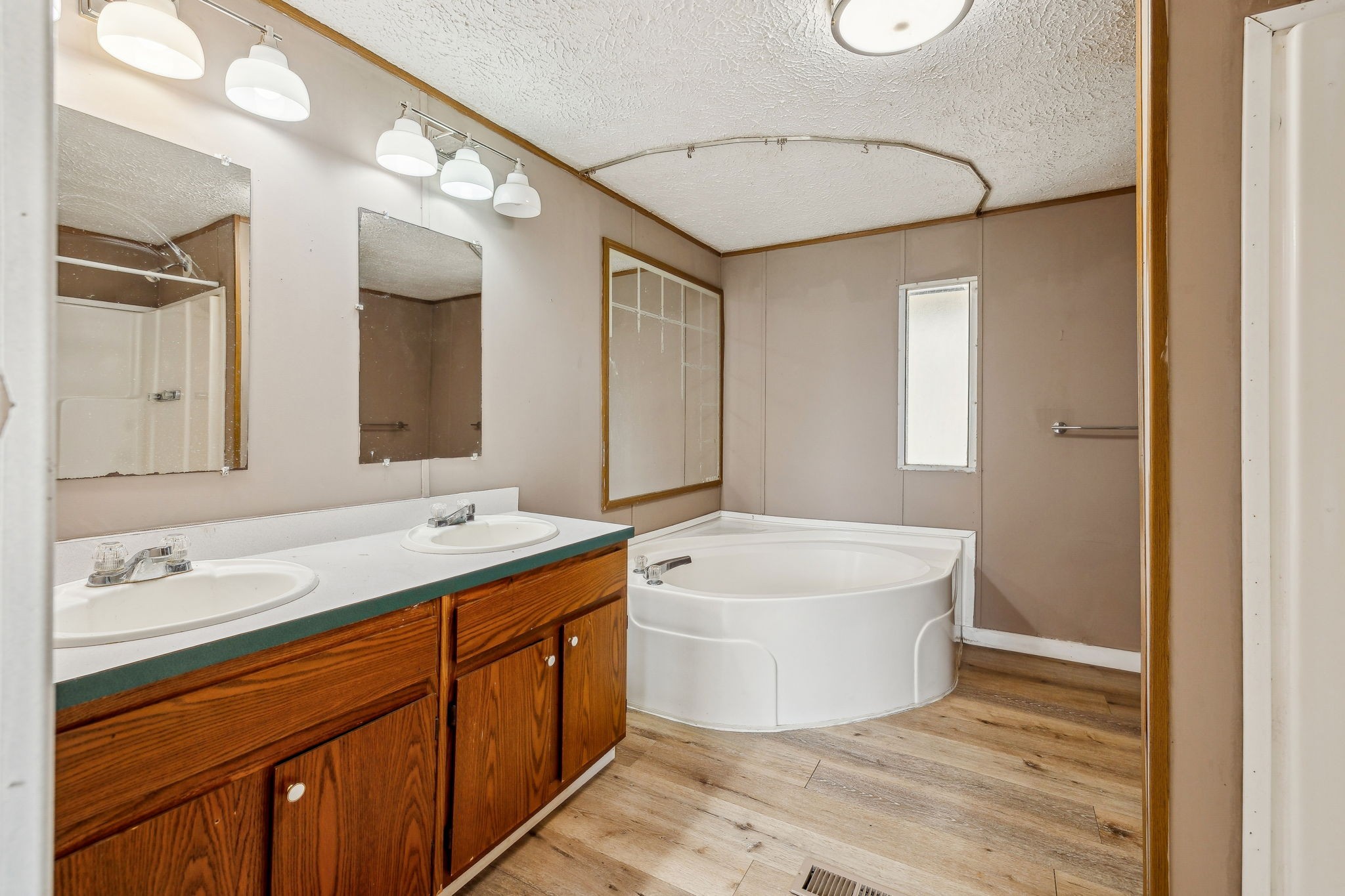 285 Eugene Reed Rd Property Photo 18