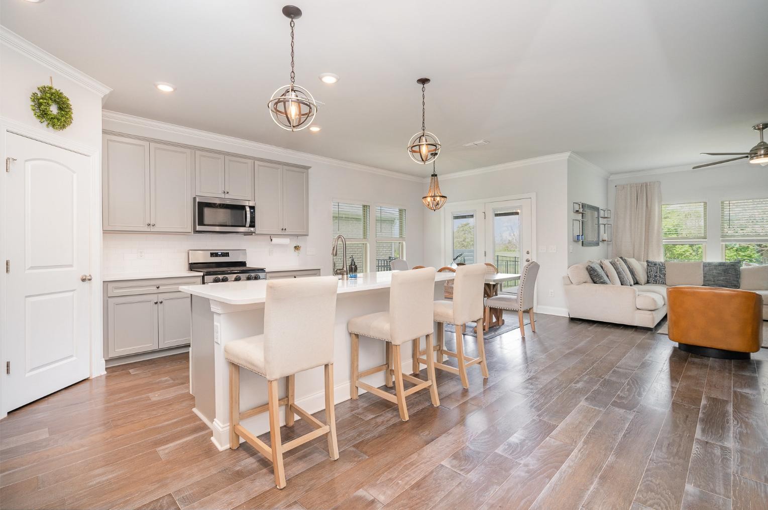 4969 Riverbank Dr Property Photo 7