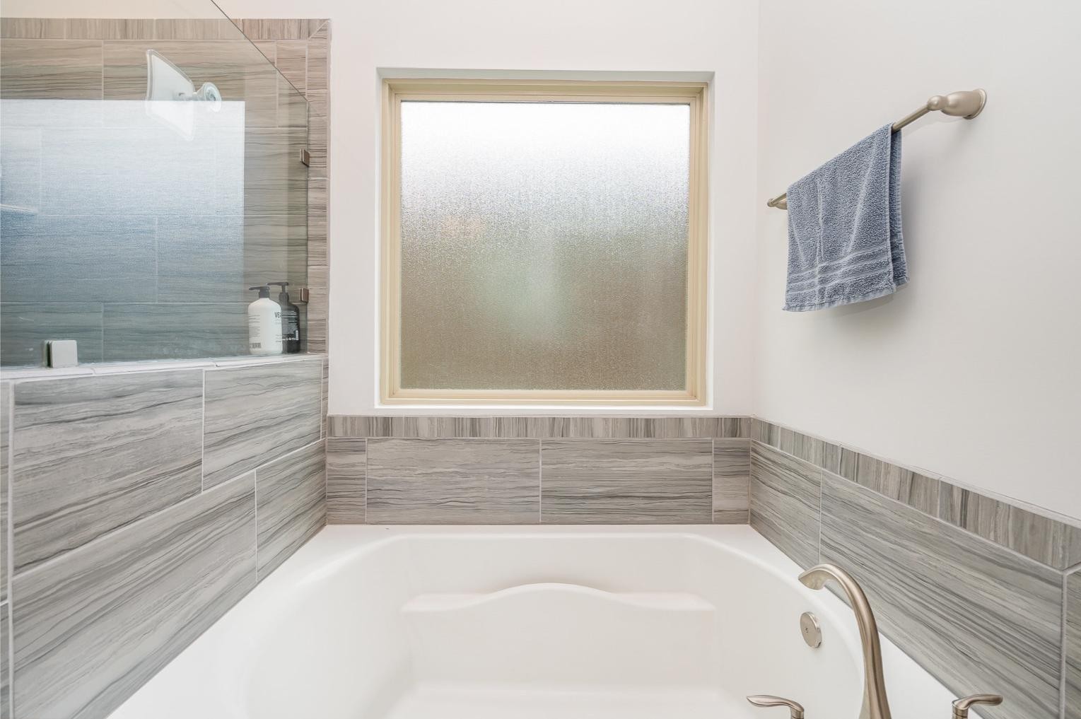 4969 Riverbank Dr Property Photo 15