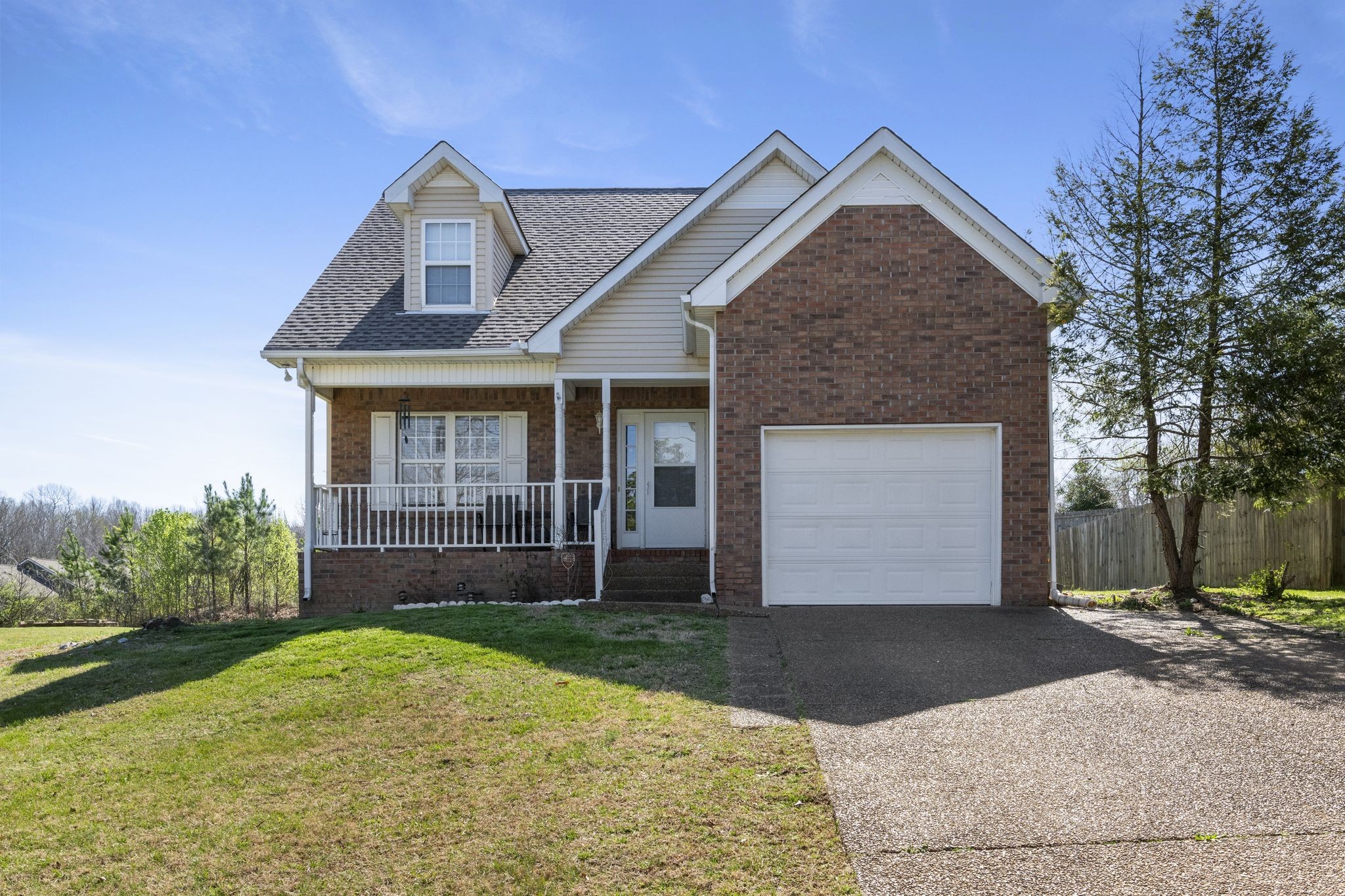 7105 Gregory Ct Property Photo 1