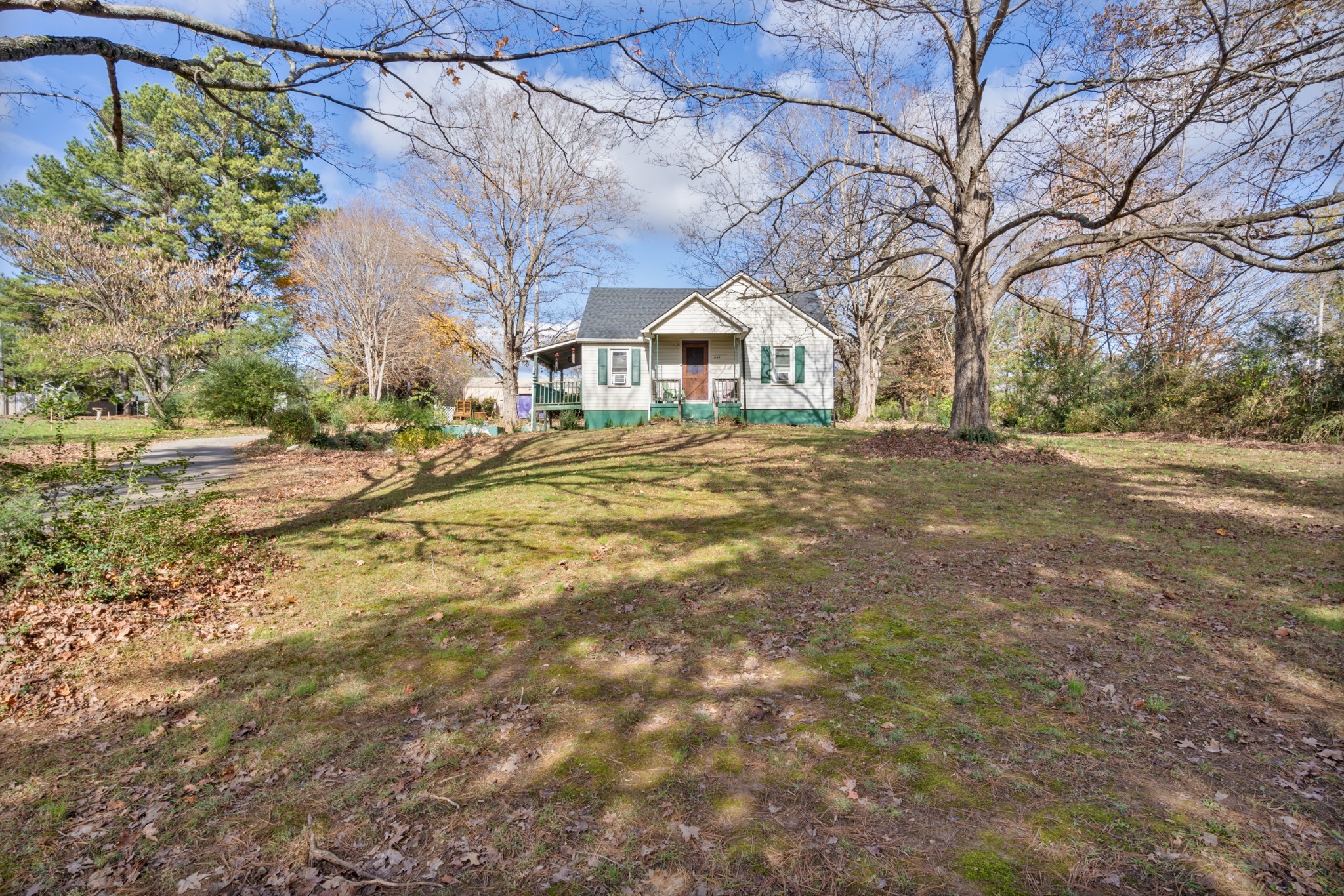 1147 Highway 13 Property Photo