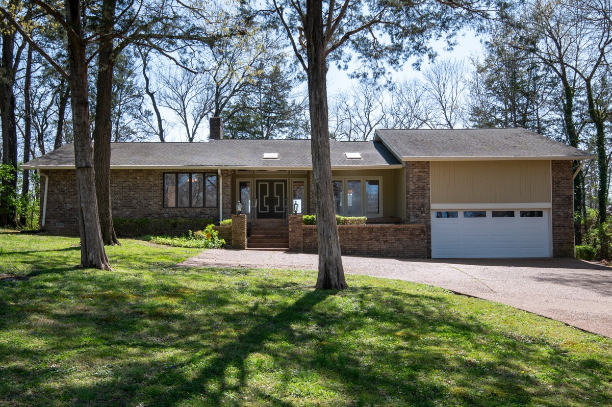 1012 Berwick Trl Property Photo 1