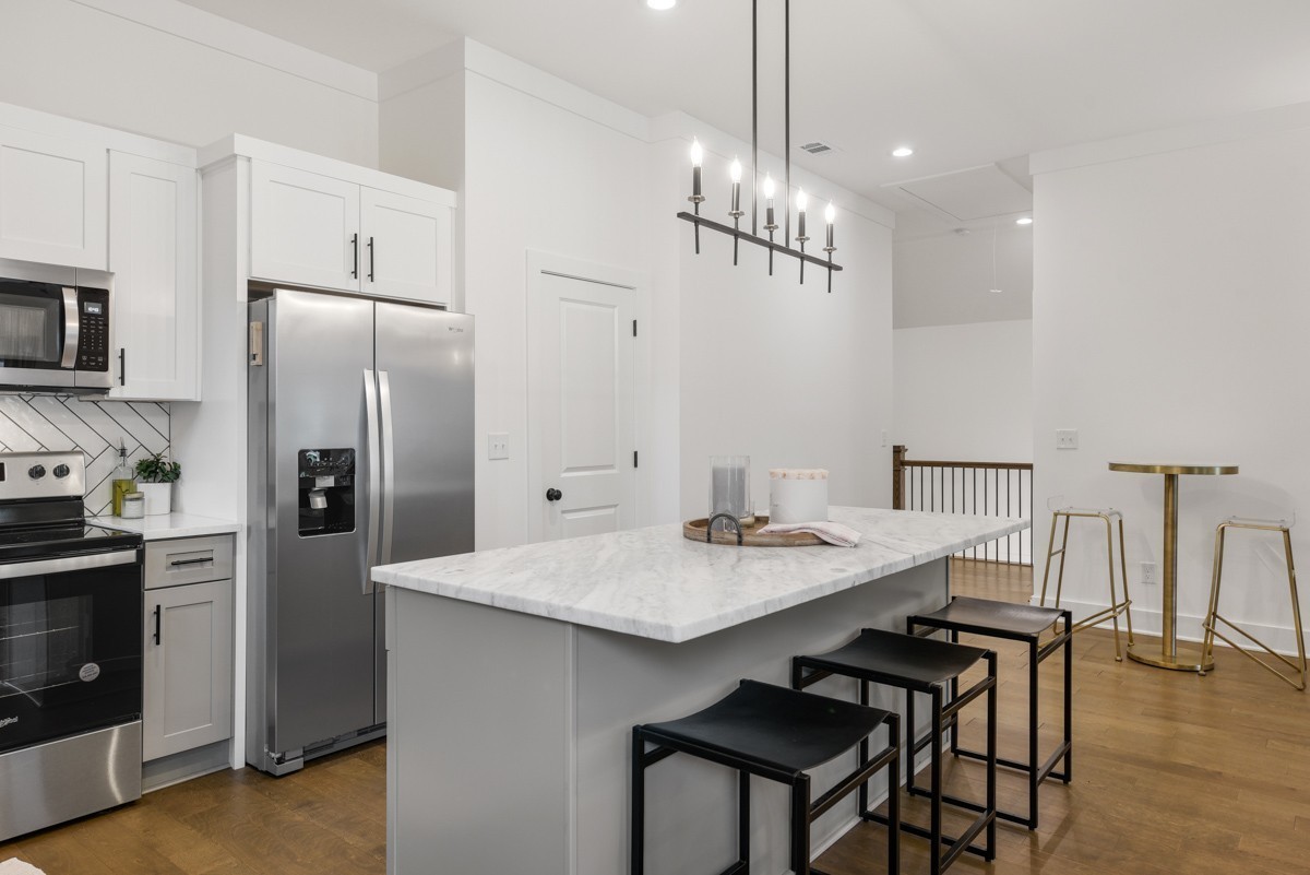 2706 Buchanan St Property Photo 15