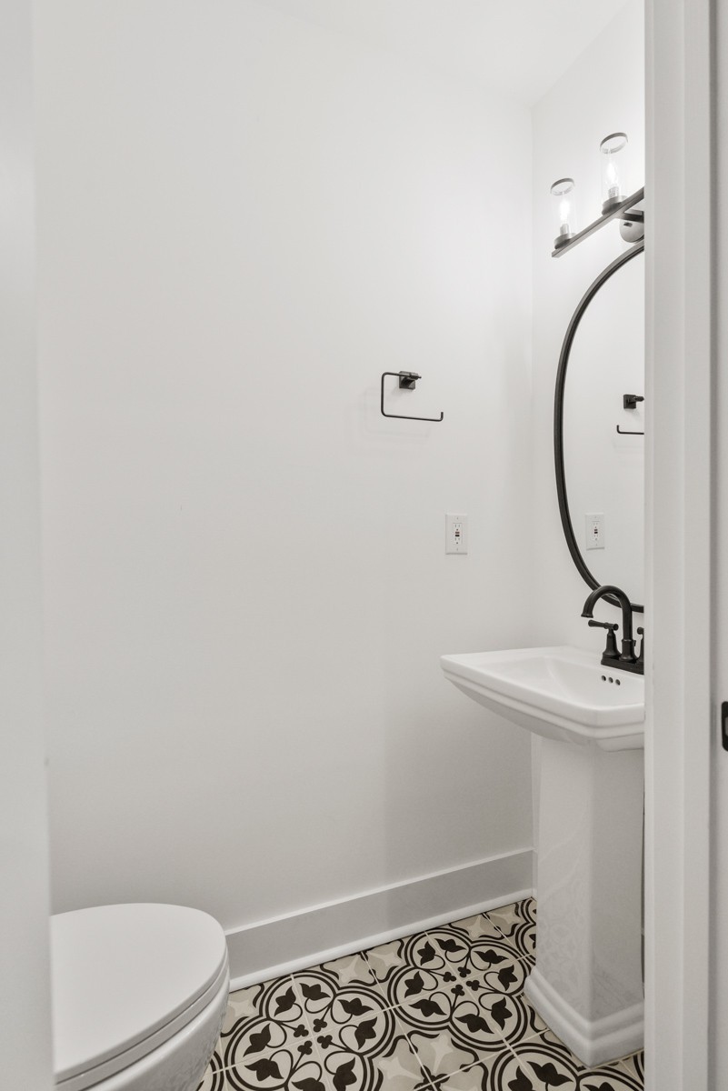 2706 Buchanan St Property Photo 32