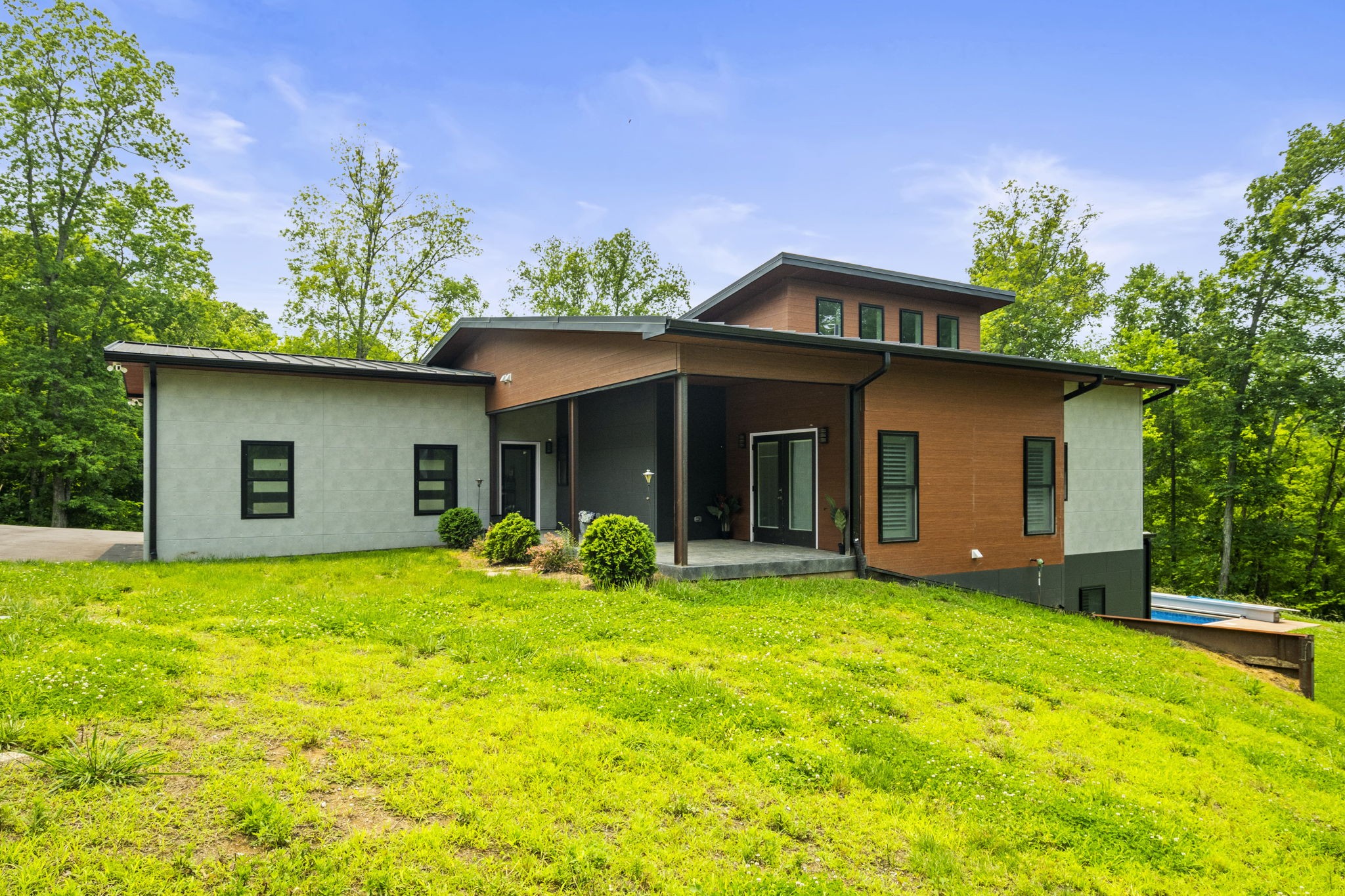 349 Chipman Rd Property Photo 10