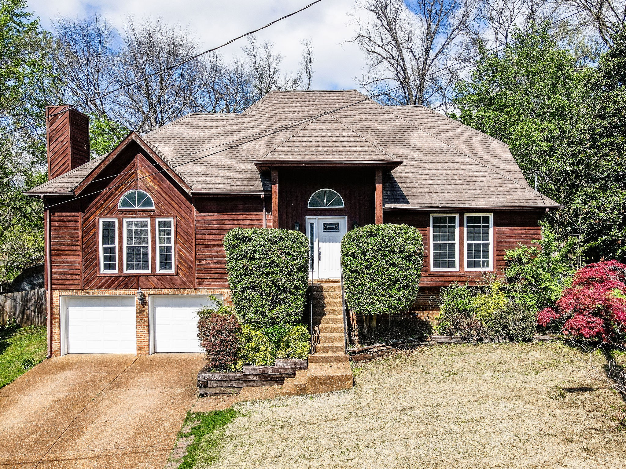 305 Poplar Hill Ct Property Photo