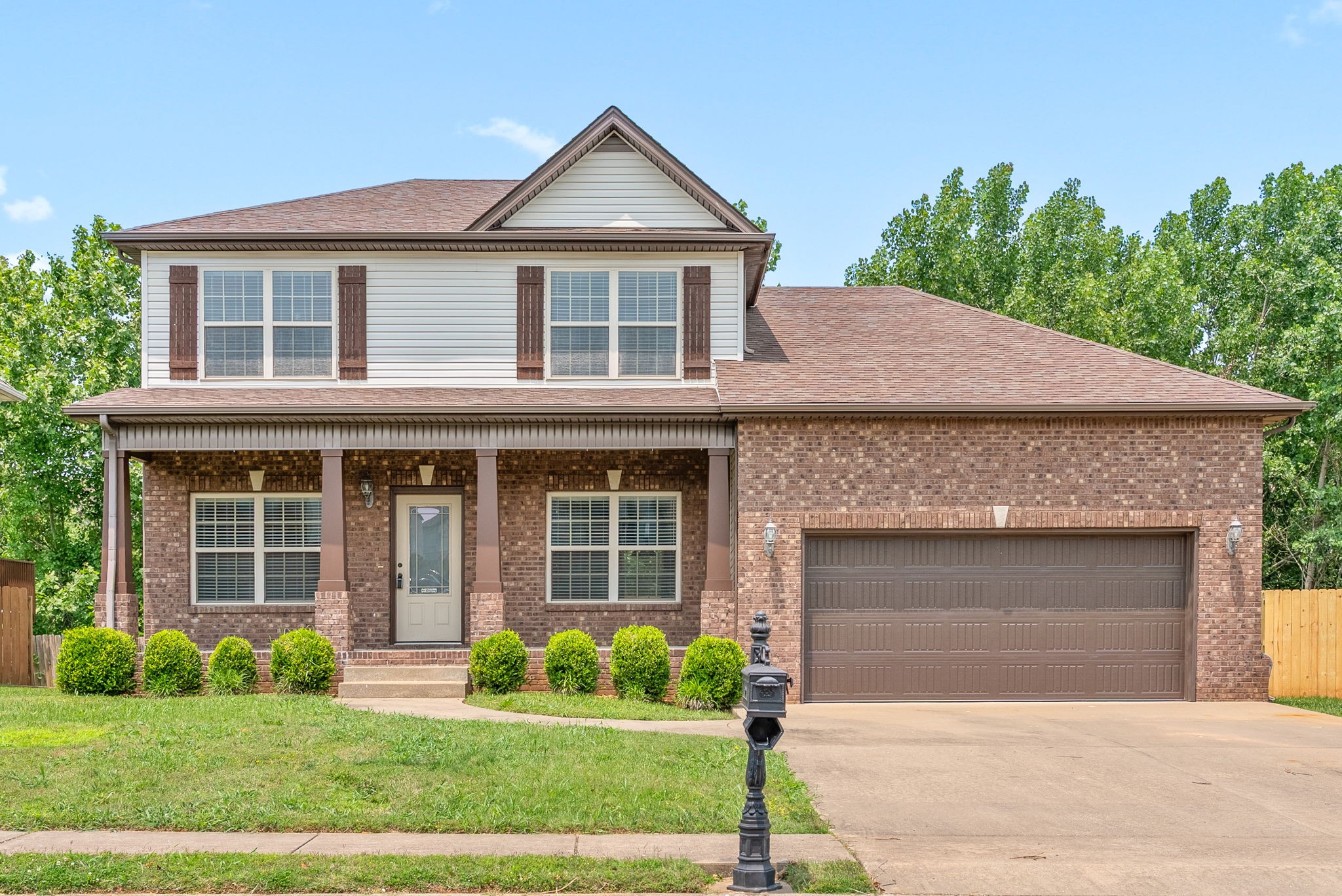 1313 Allmon Dr Property Photo 1
