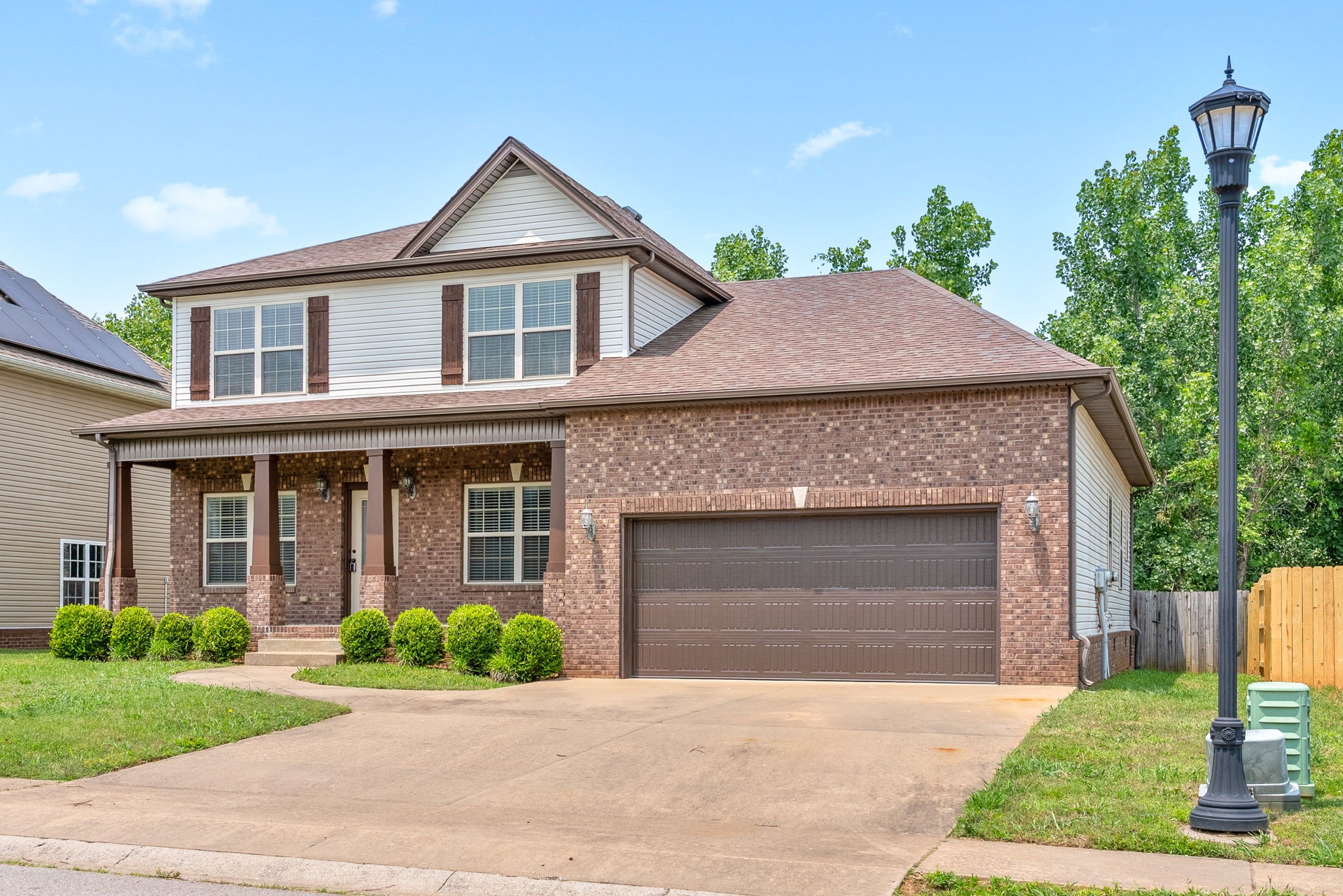 1313 Allmon Dr Property Photo 4
