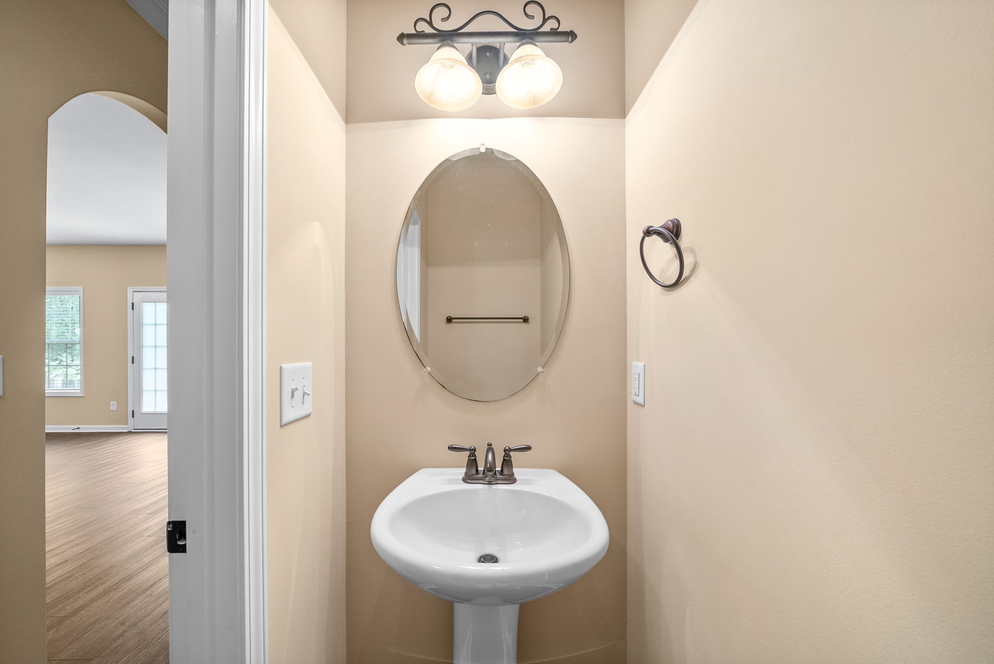 1313 Allmon Dr Property Photo 25