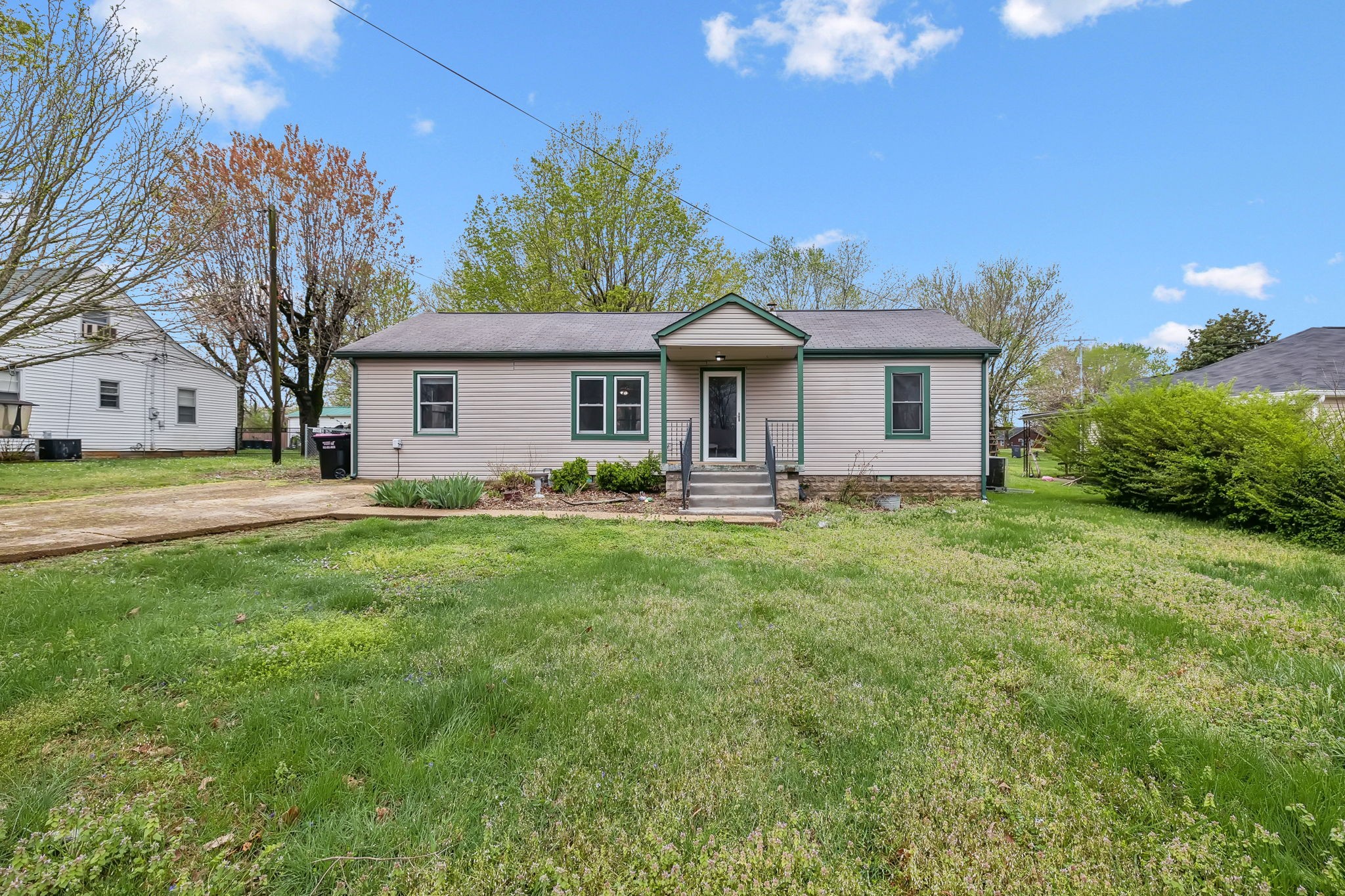 1212 Maple St Property Photo 1