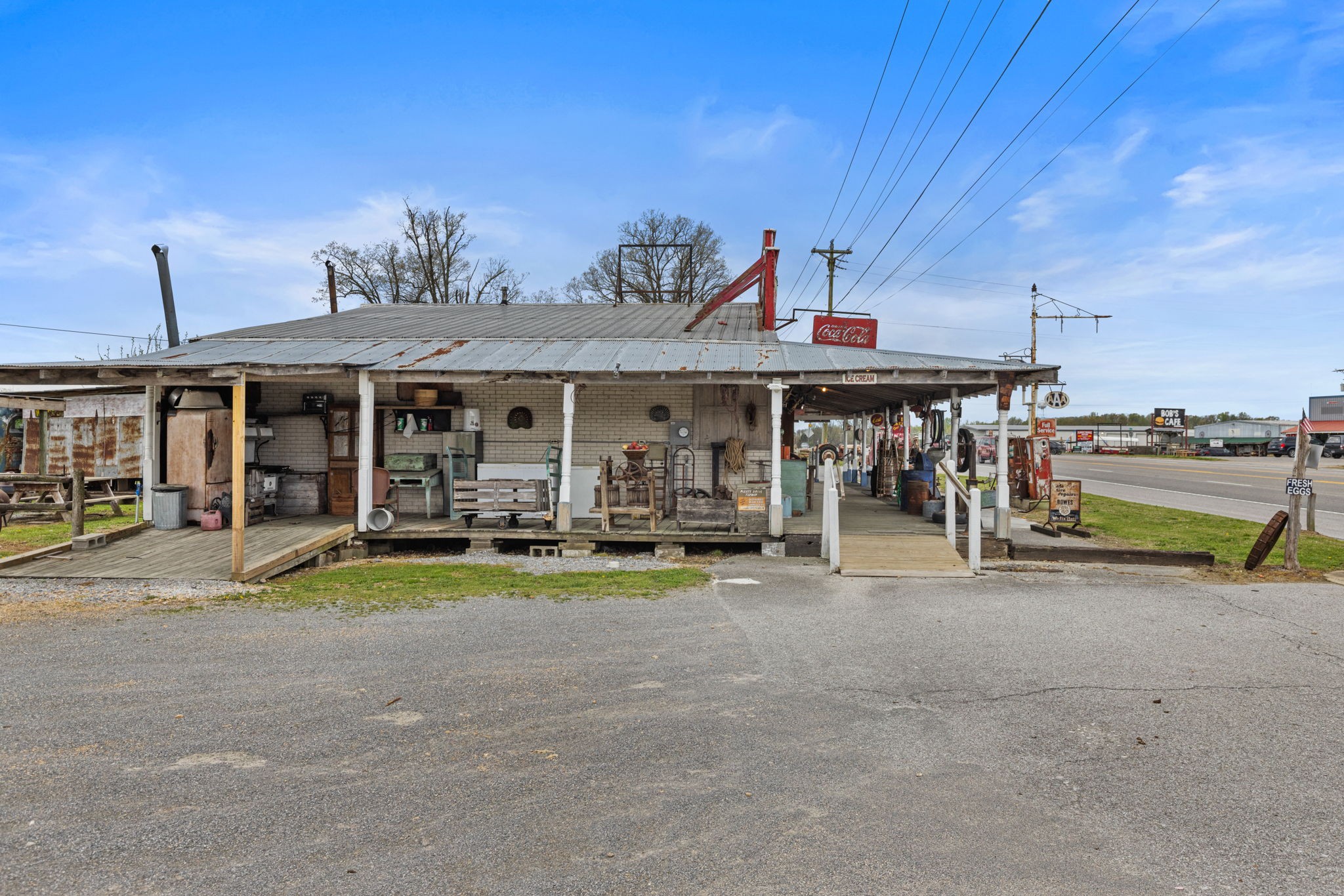 4000 Highway 43, N Property Photo 5