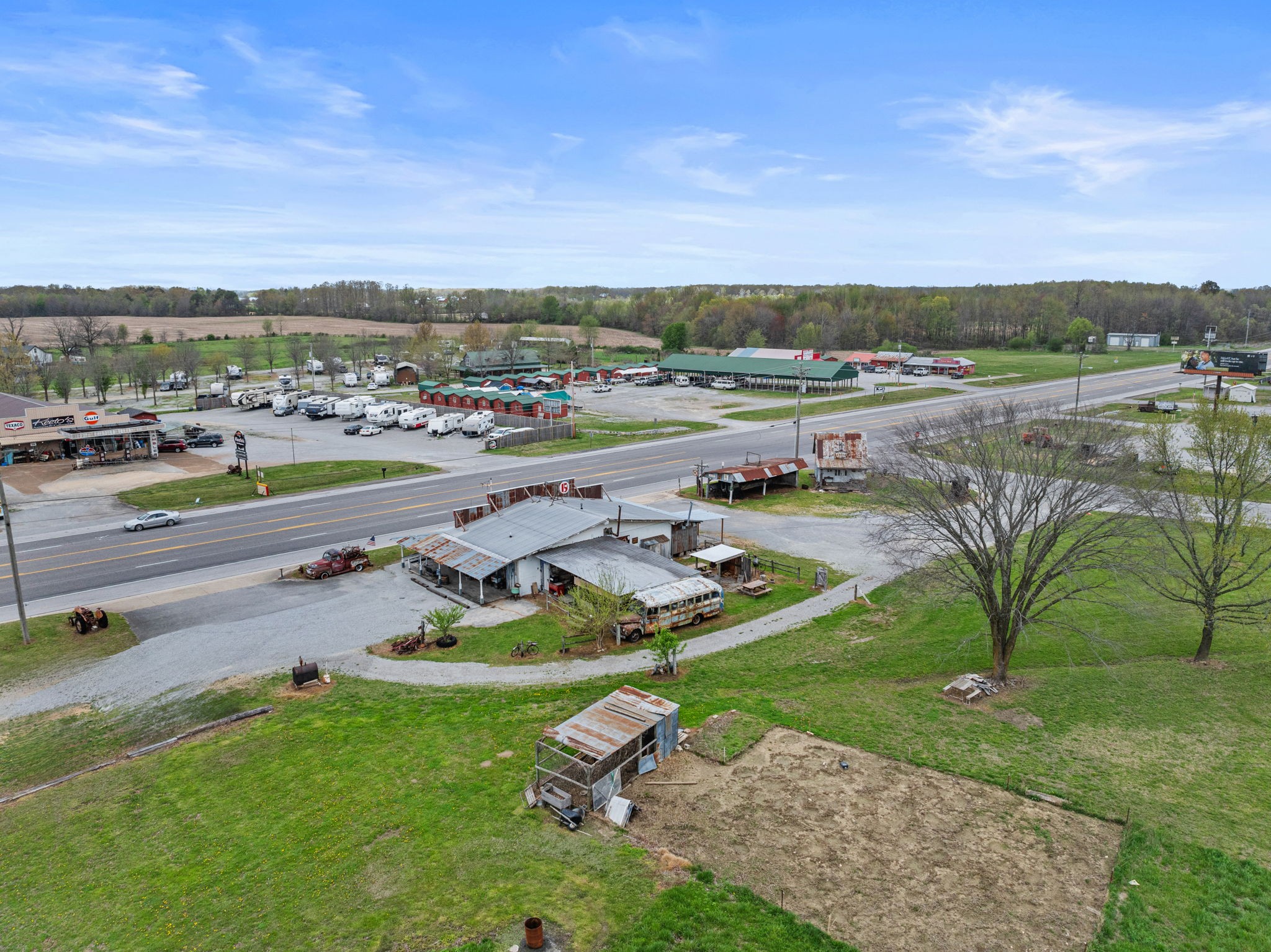 4000 Highway 43, N Property Photo 38