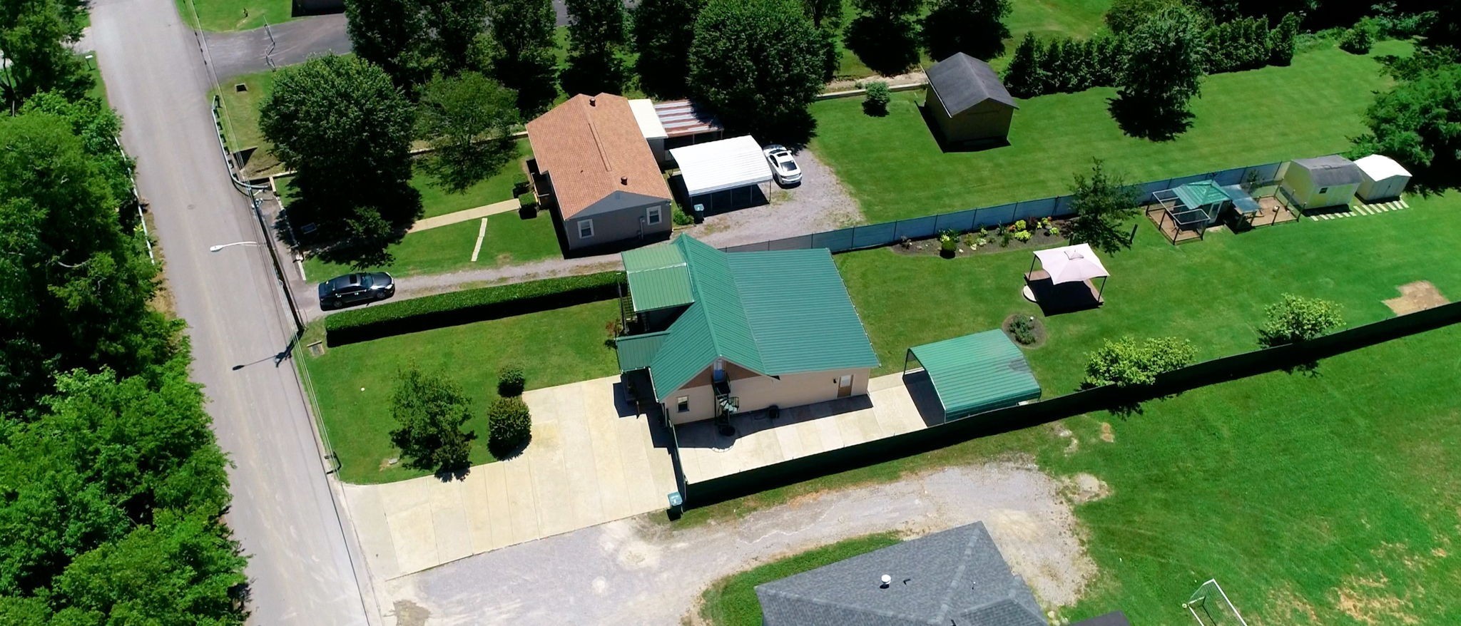 704 Page Ave Property Photo