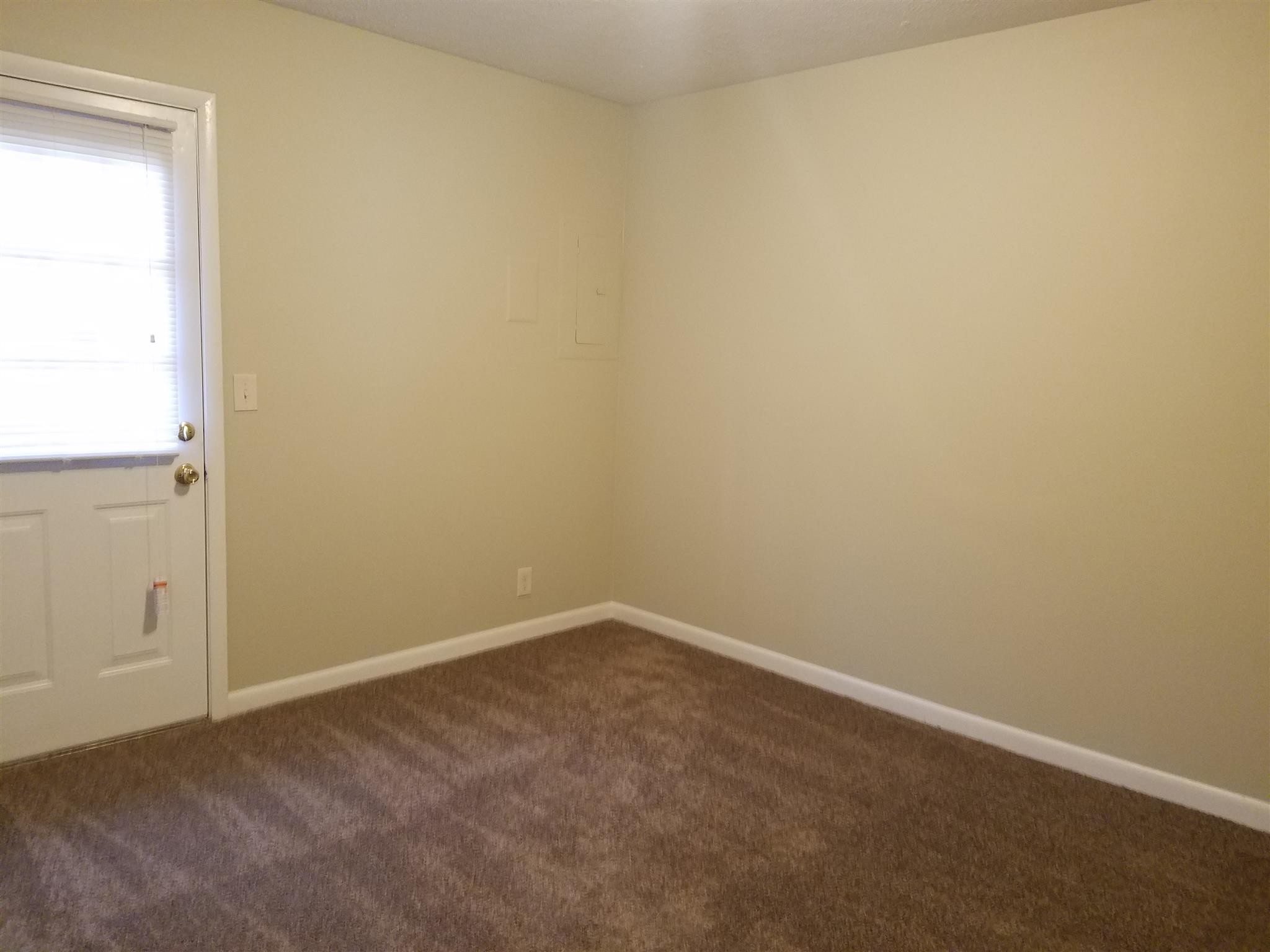 1103a Westchester Drive Property Photo 3