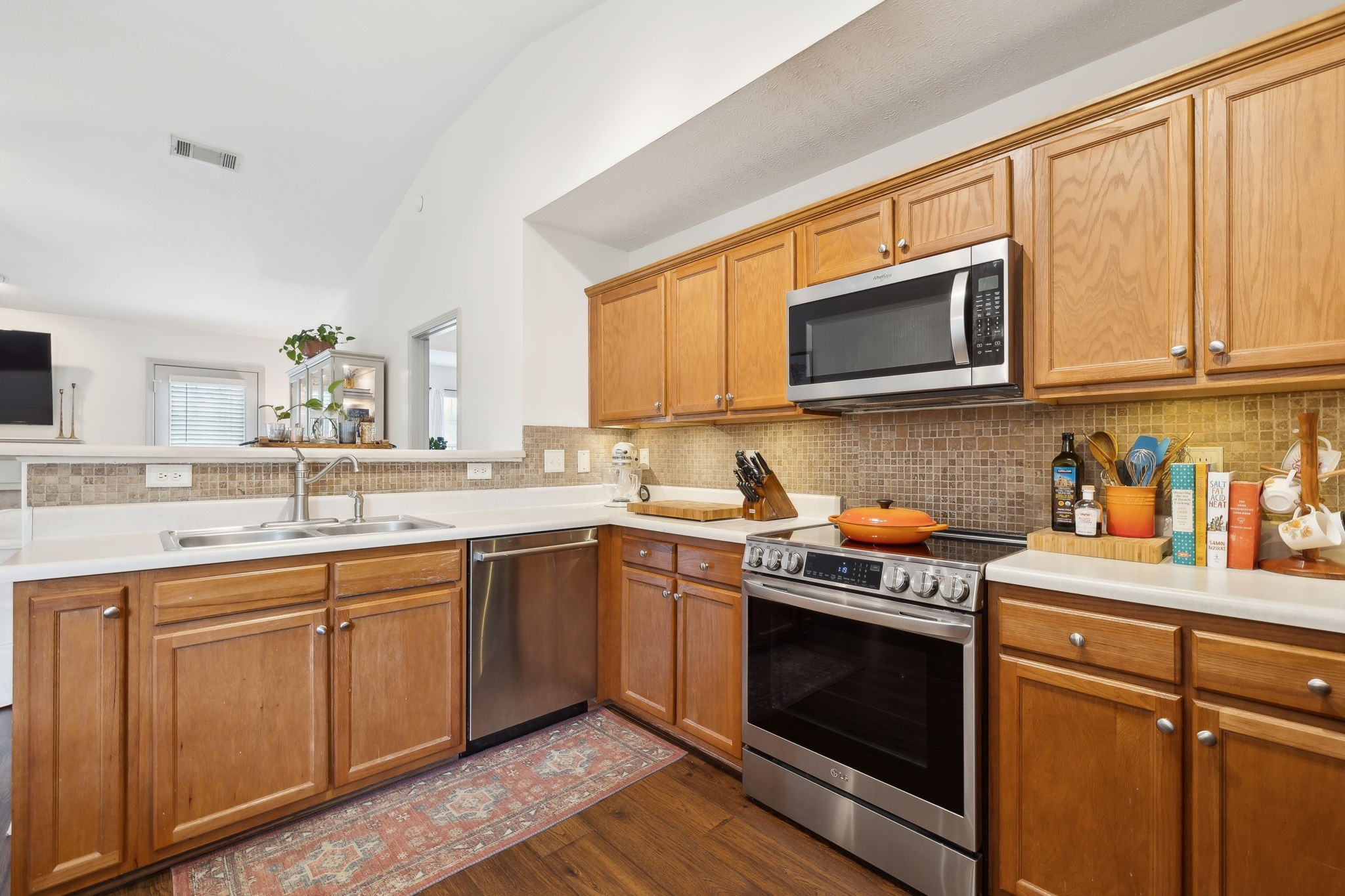 1885 Portview Dr Property Photo 8