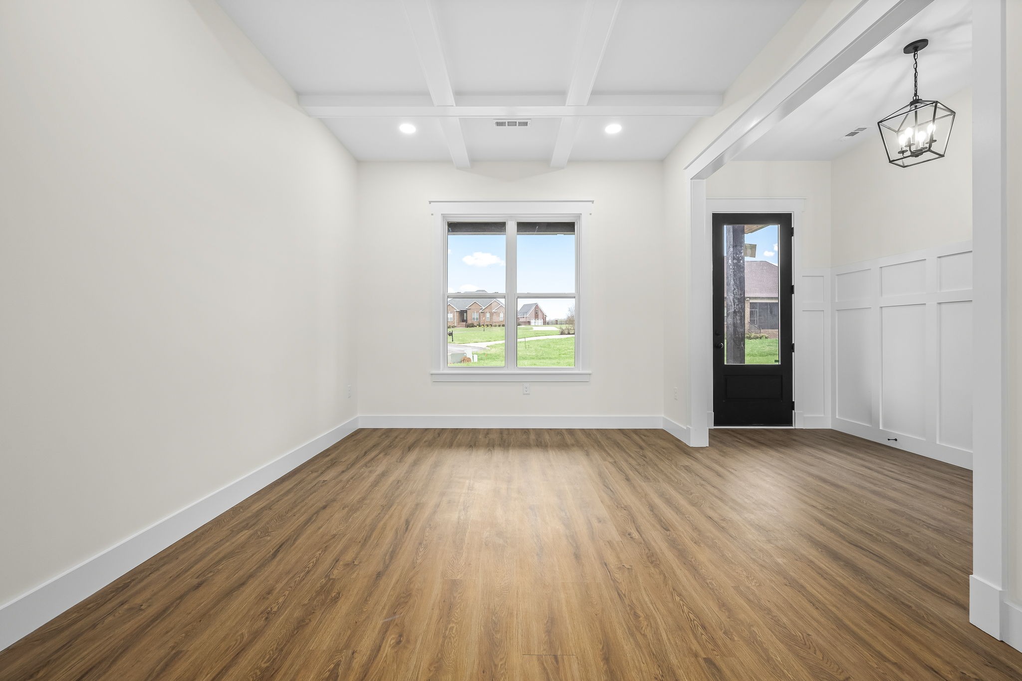 102 Victoria Court, N Property Photo 9