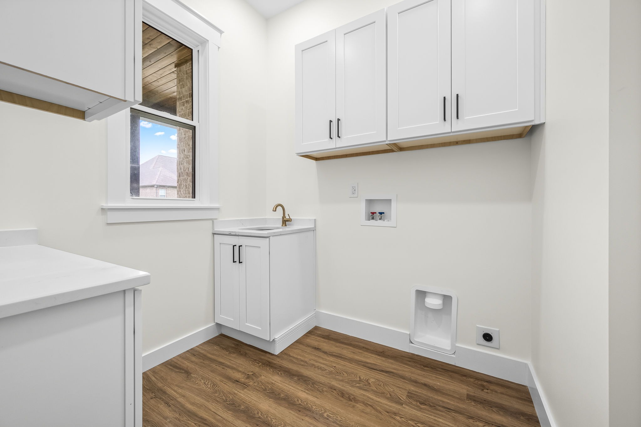 102 Victoria Court, N Property Photo 28