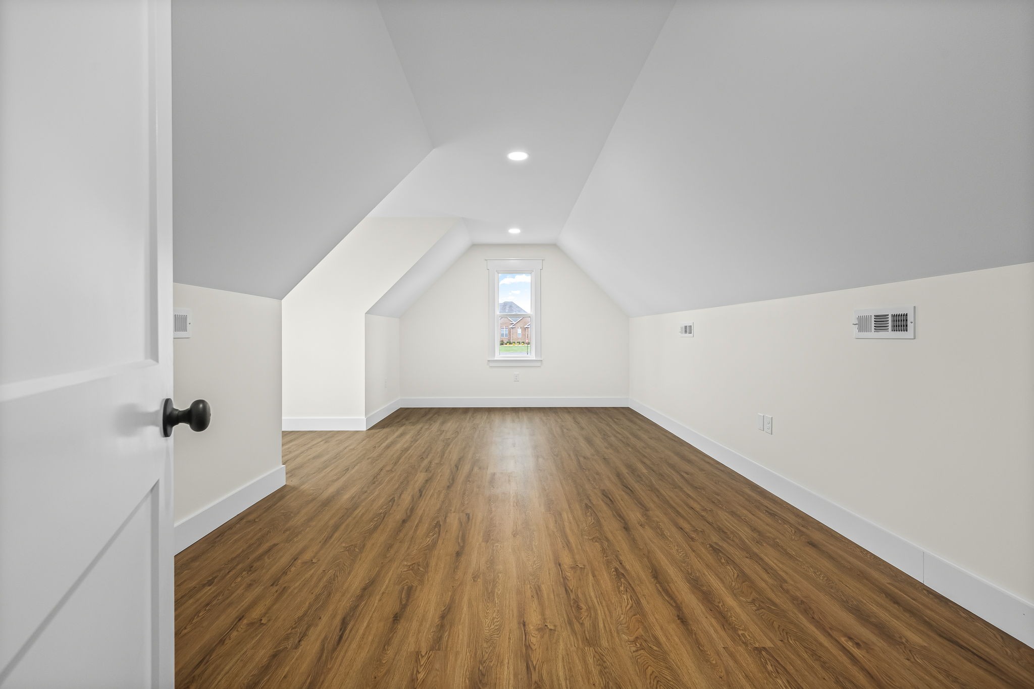 102 Victoria Court, N Property Photo 48