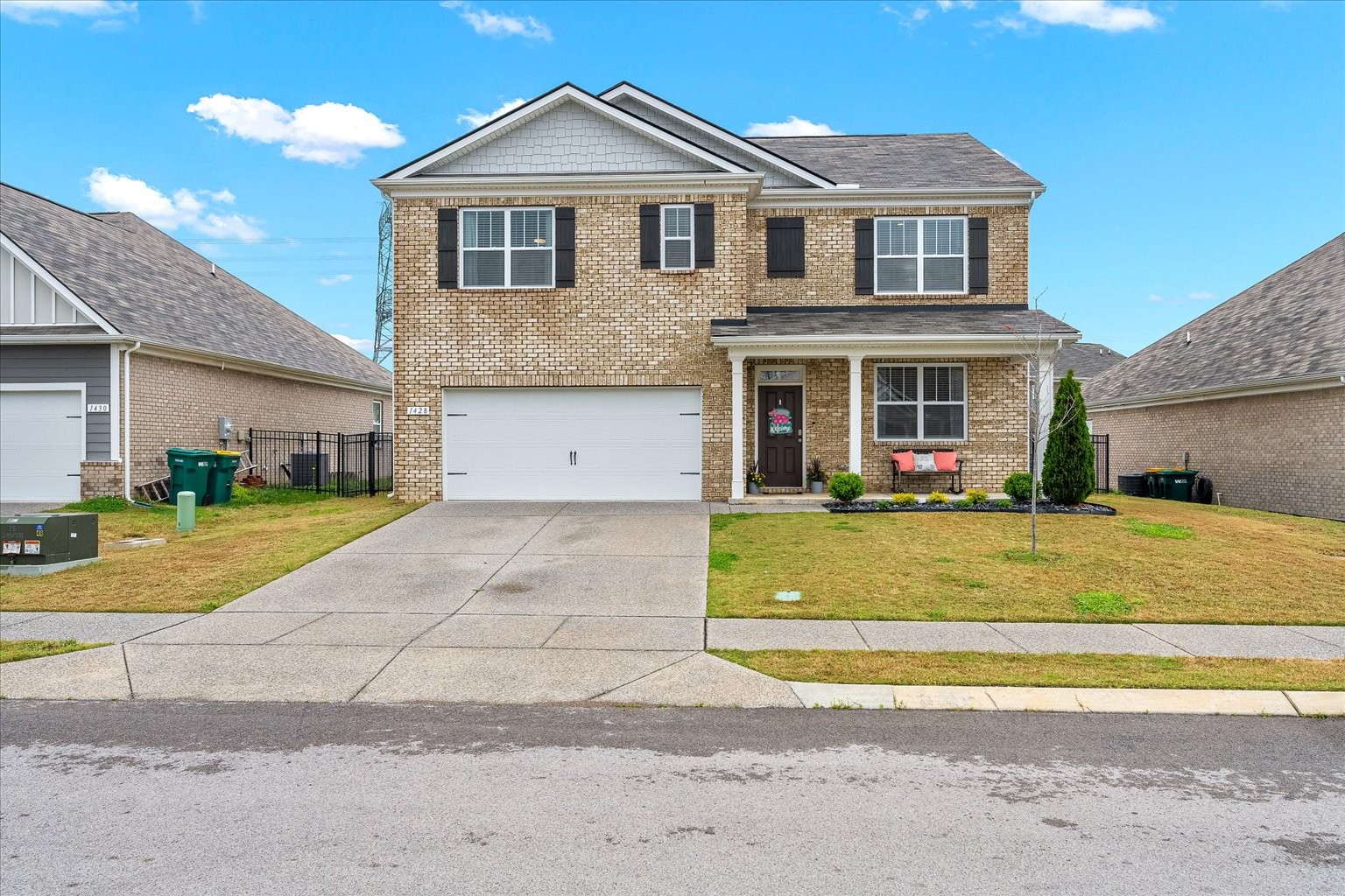 1428 Marigold Dr Property Photo 2