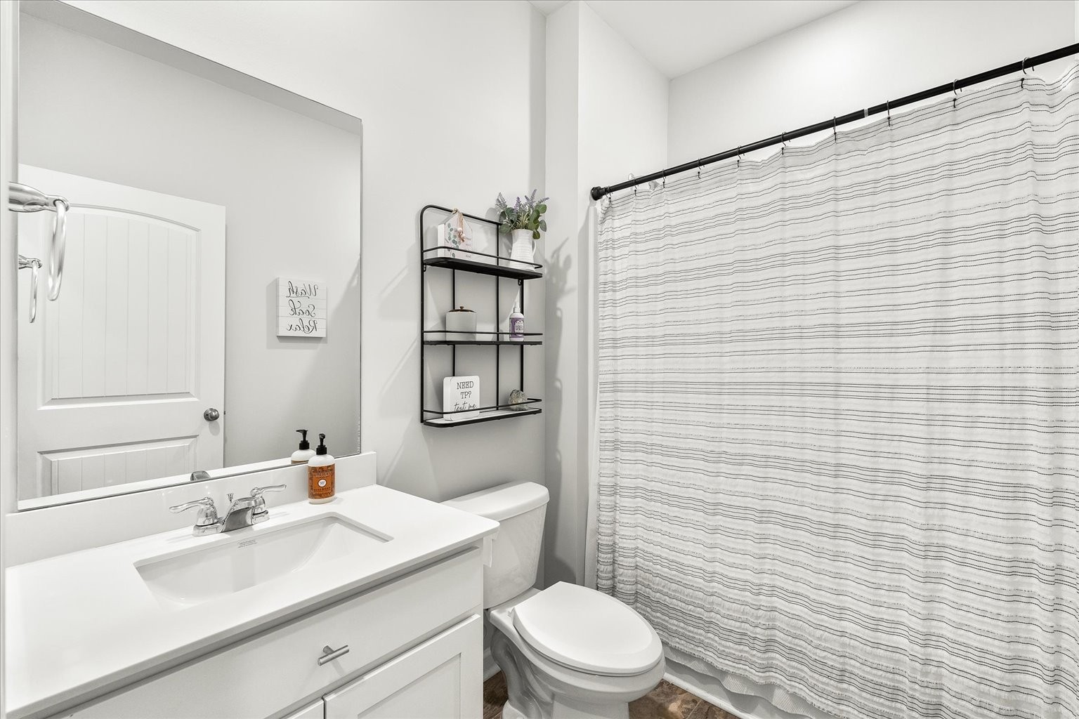 1428 Marigold Dr Property Photo 16