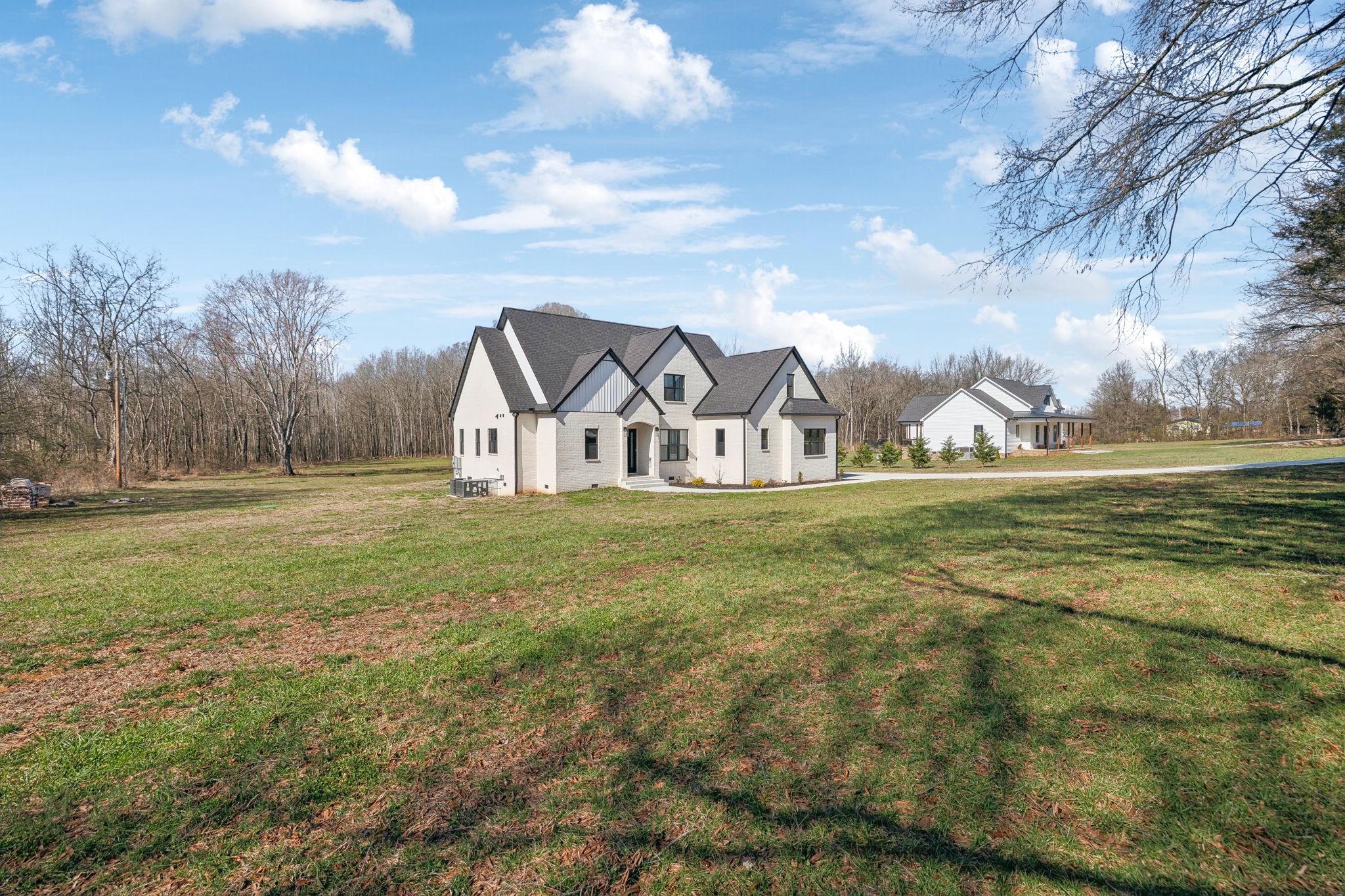 798 Haddon Ln Property Photo 4