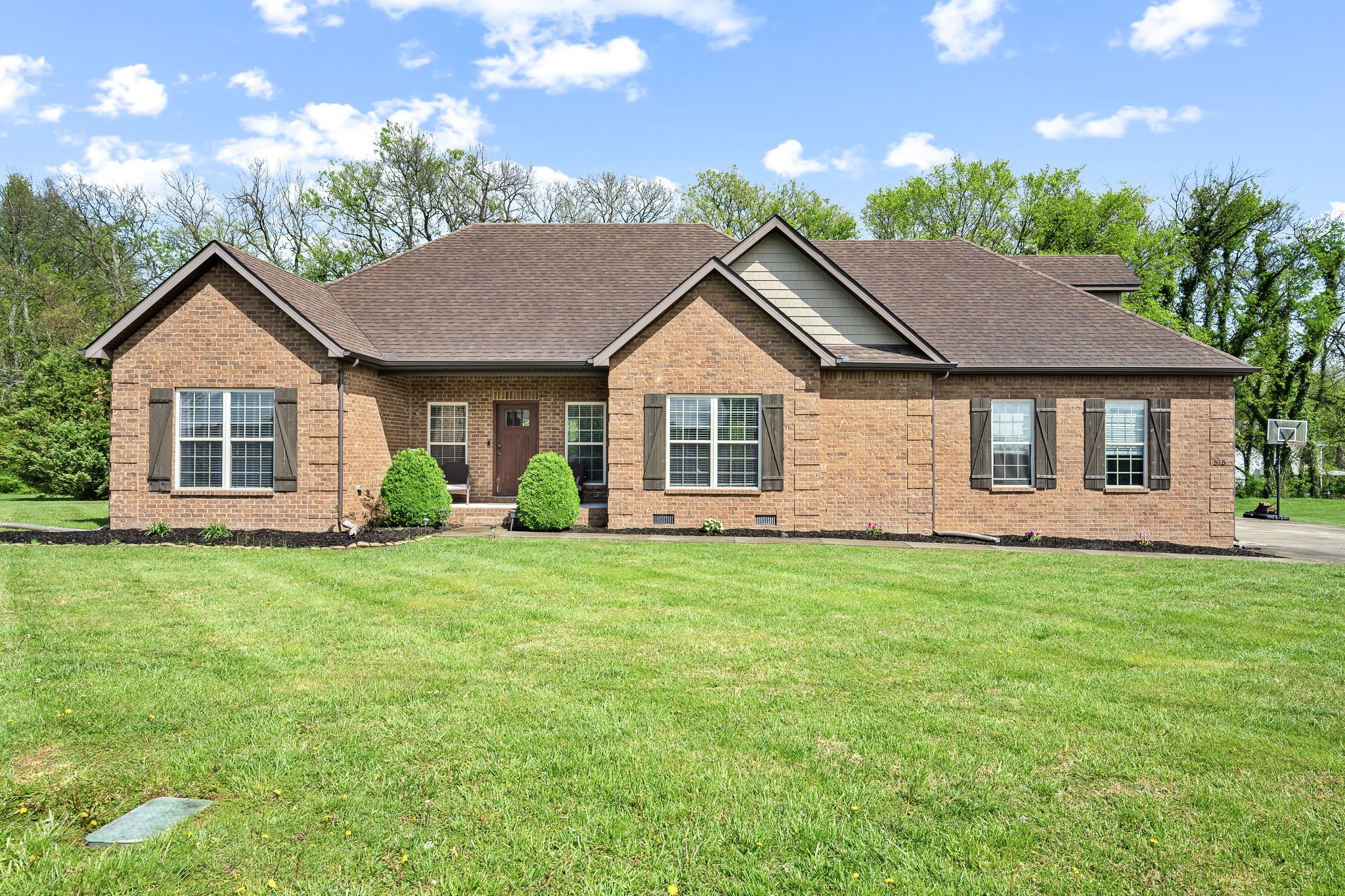 515 Apple Blossom Trl Property Photo 4