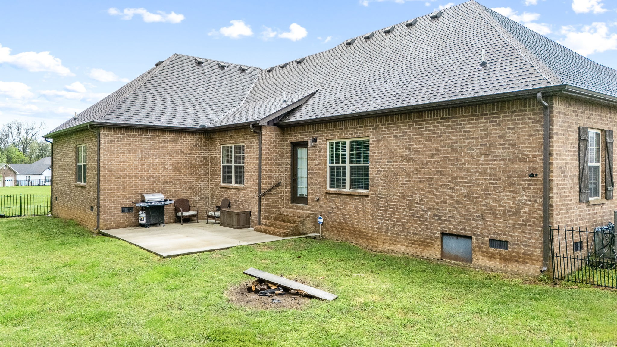 515 Apple Blossom Trl Property Photo 7
