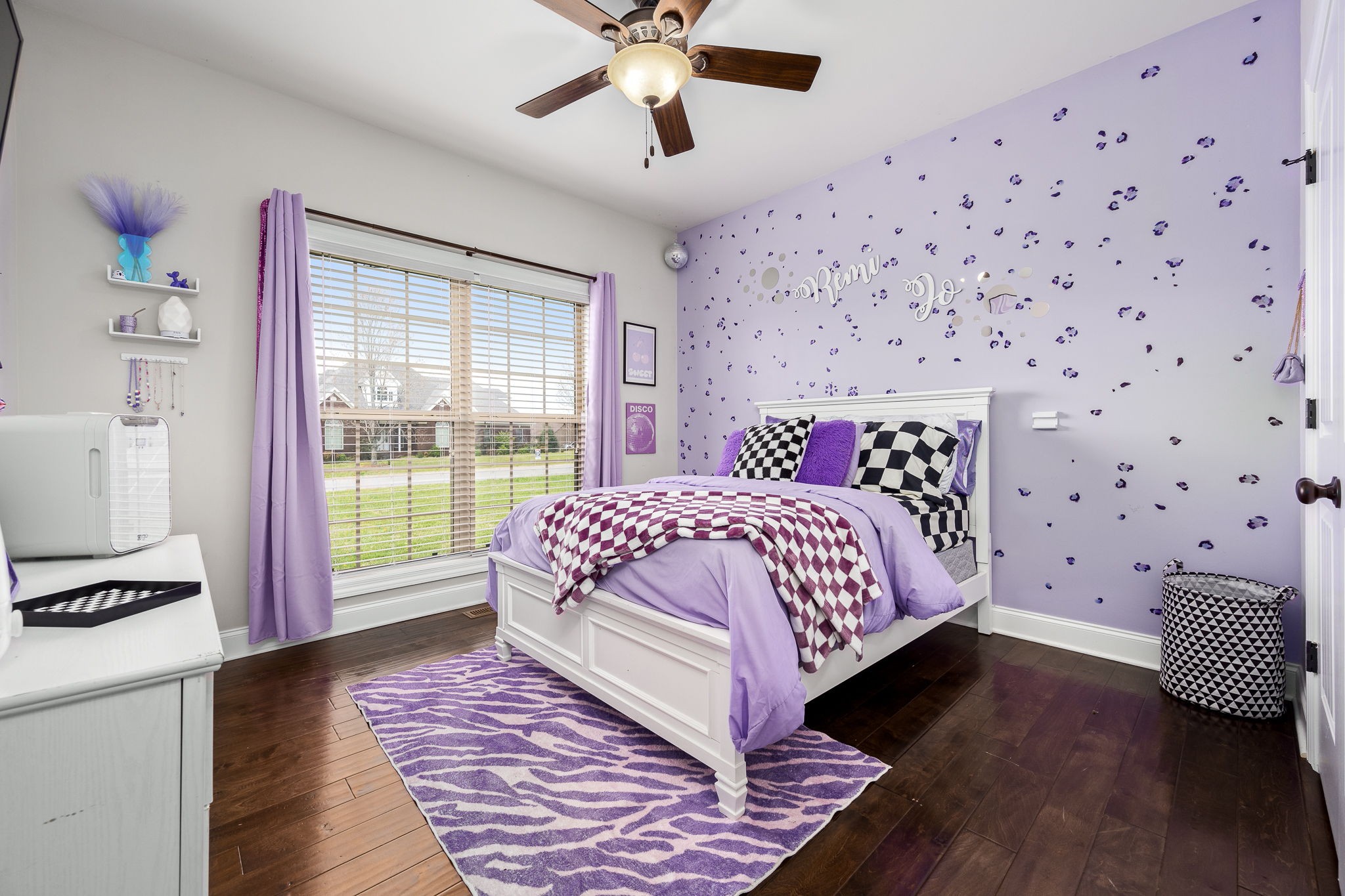 515 Apple Blossom Trl Property Photo 17