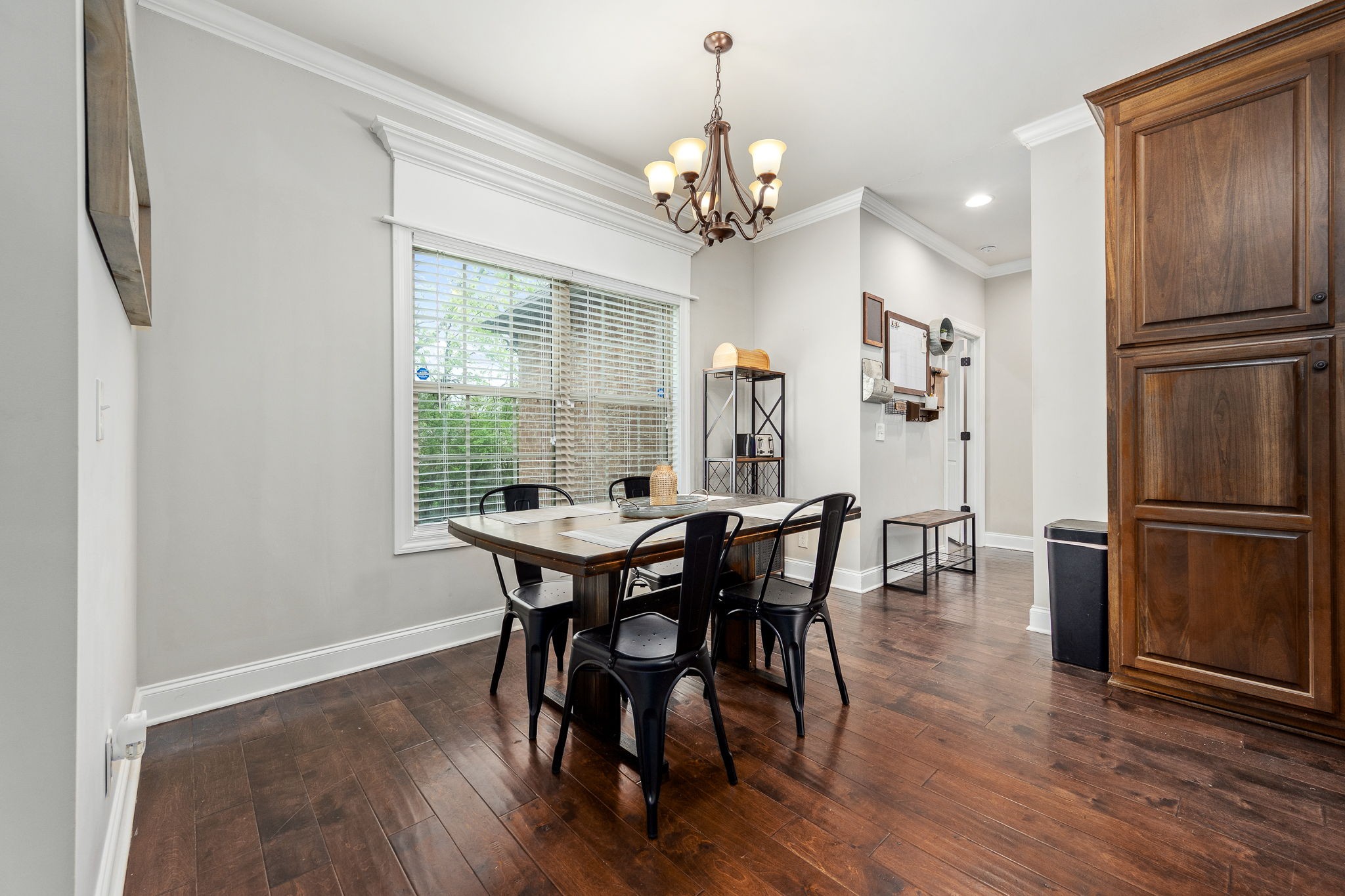 515 Apple Blossom Trl Property Photo 33