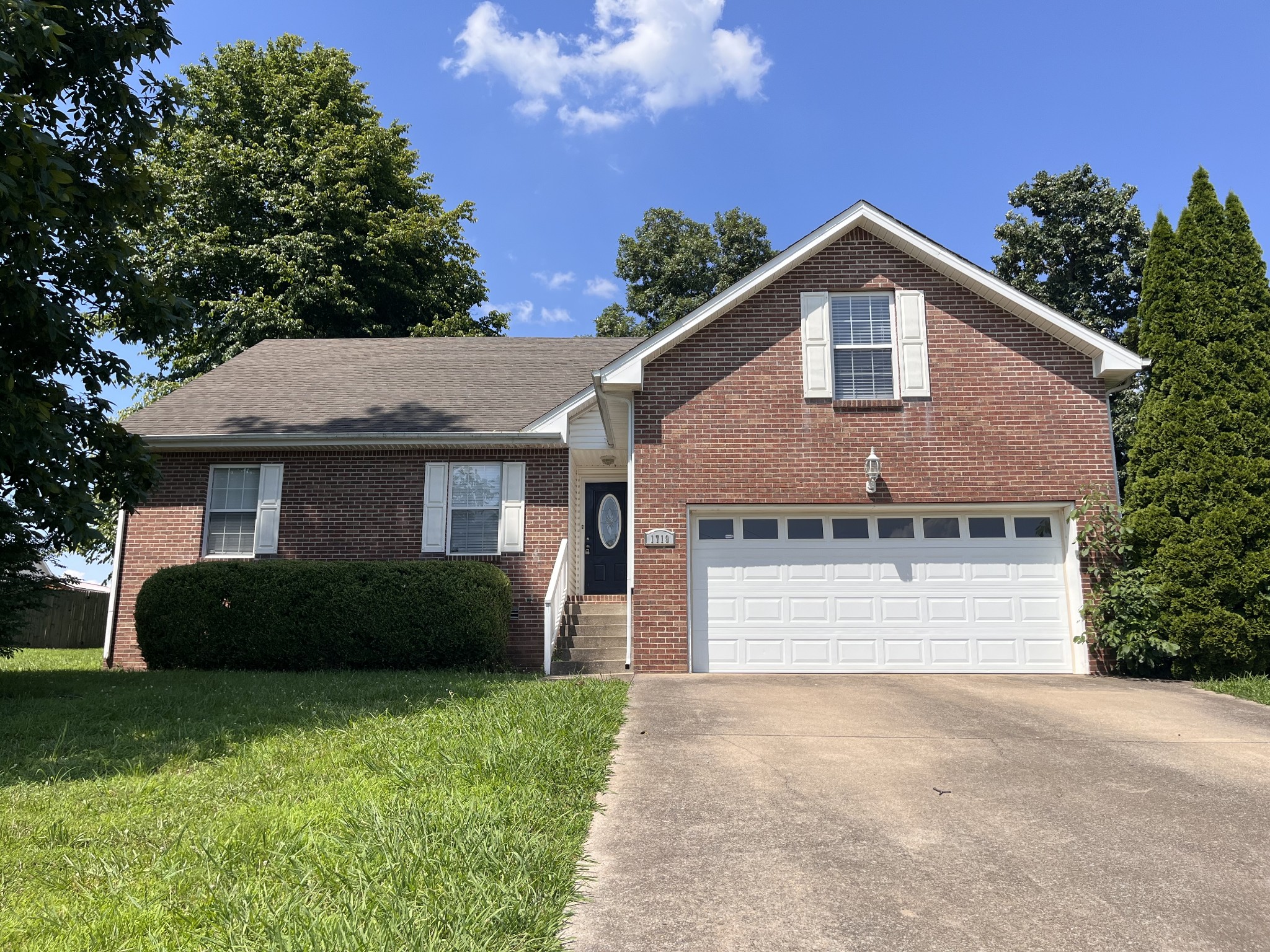 1719 Hazelwood Rd Property Photo 1