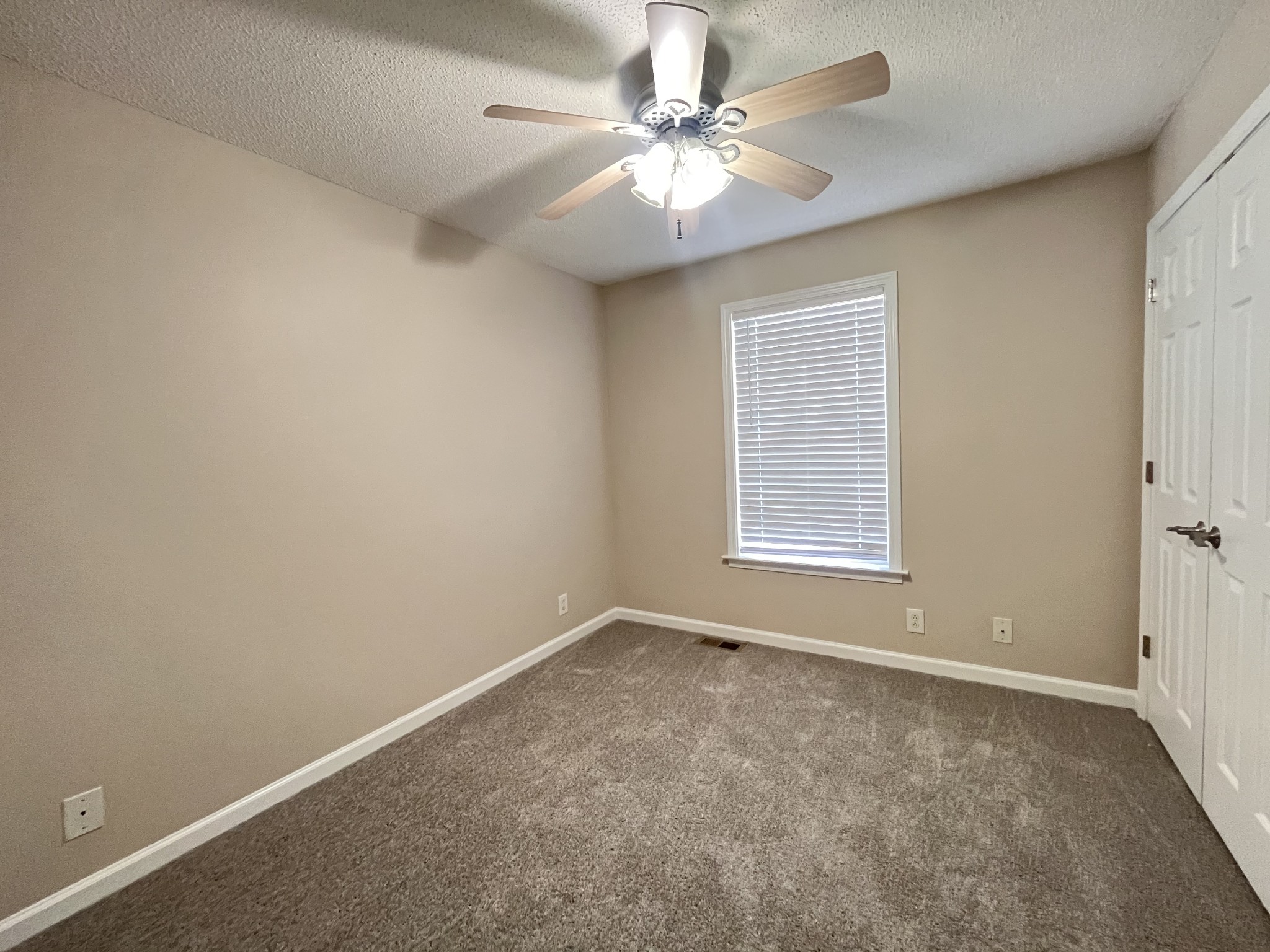 1719 Hazelwood Rd Property Photo 17