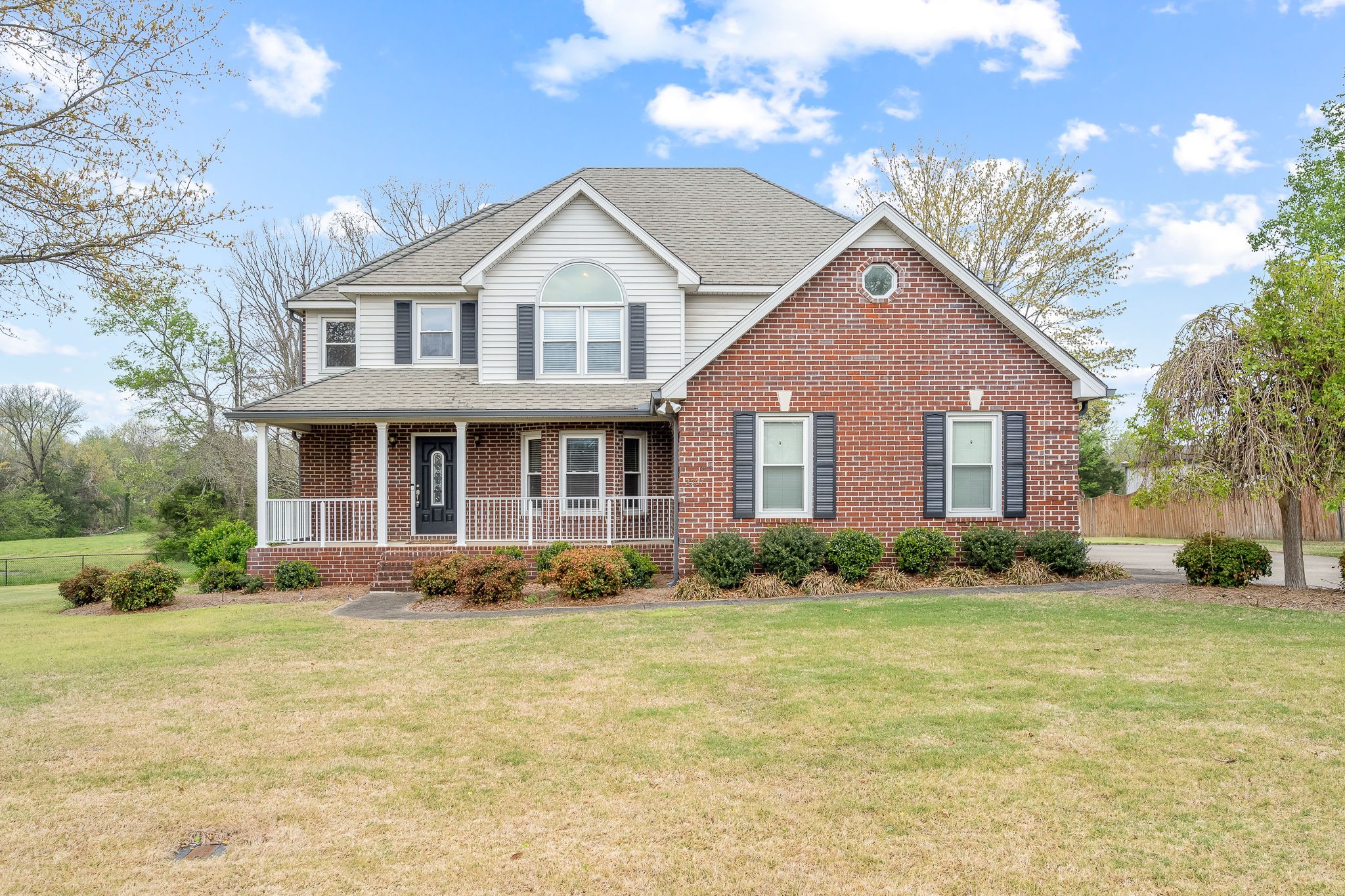 Albany Court Real Estate Listings Main Image