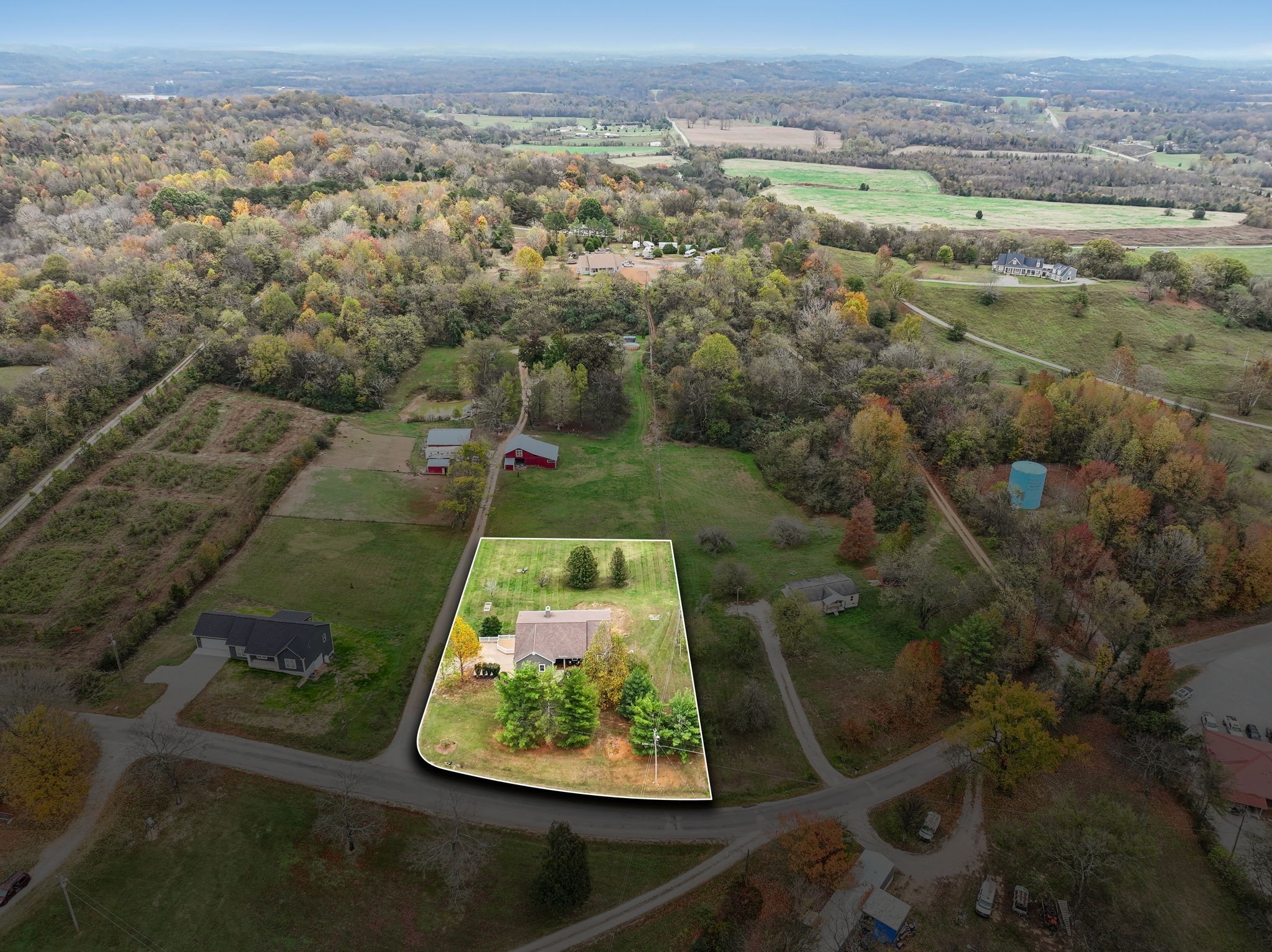 2728 Brown Hollow Rd Property Photo 1